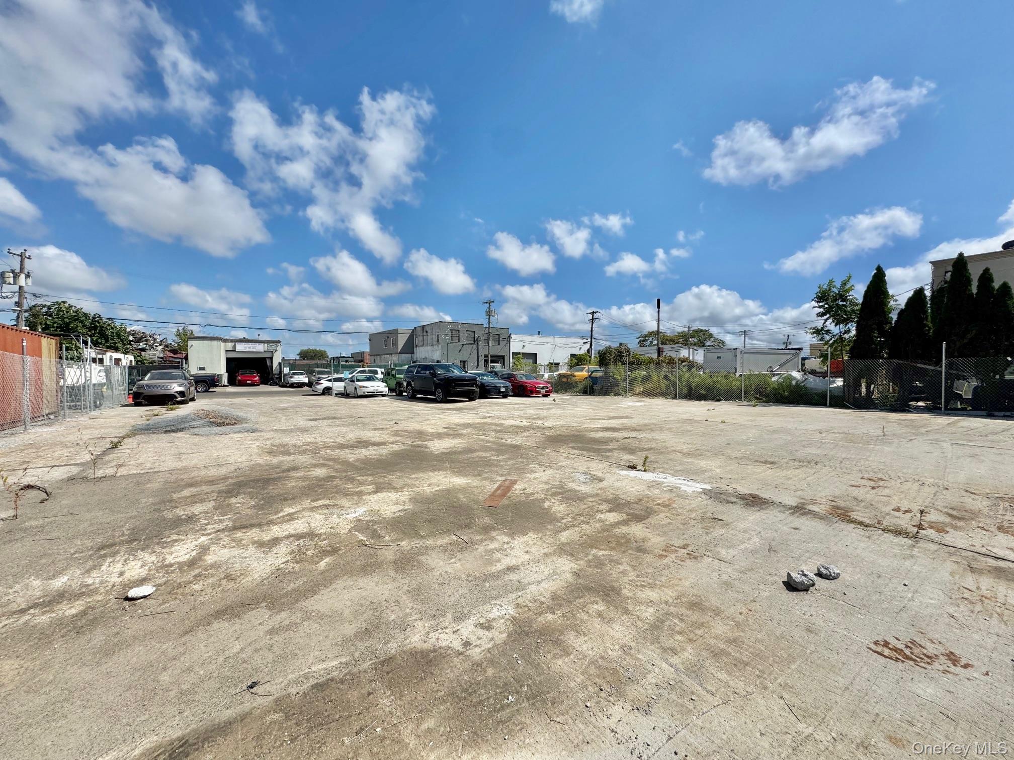 #3 photo, 88 Urban Avenue, ナッソー郡 Westbury , NY 11590