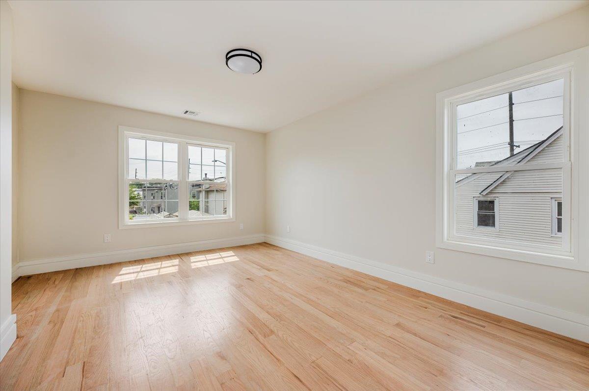 #12 photo, 344 Bayview Avenue, ナッソー郡 Inwood , NY 11096