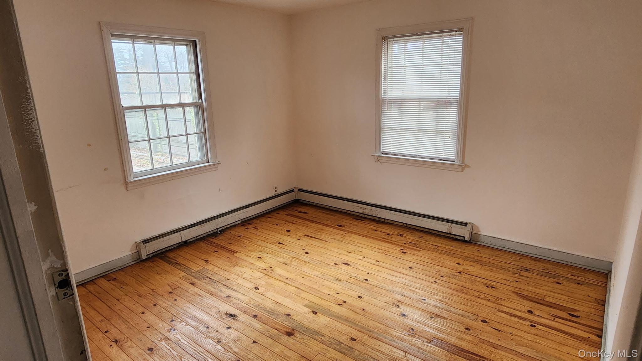 #20 photo, 163 Scarcliffe Drive, Malverne , NY 11565