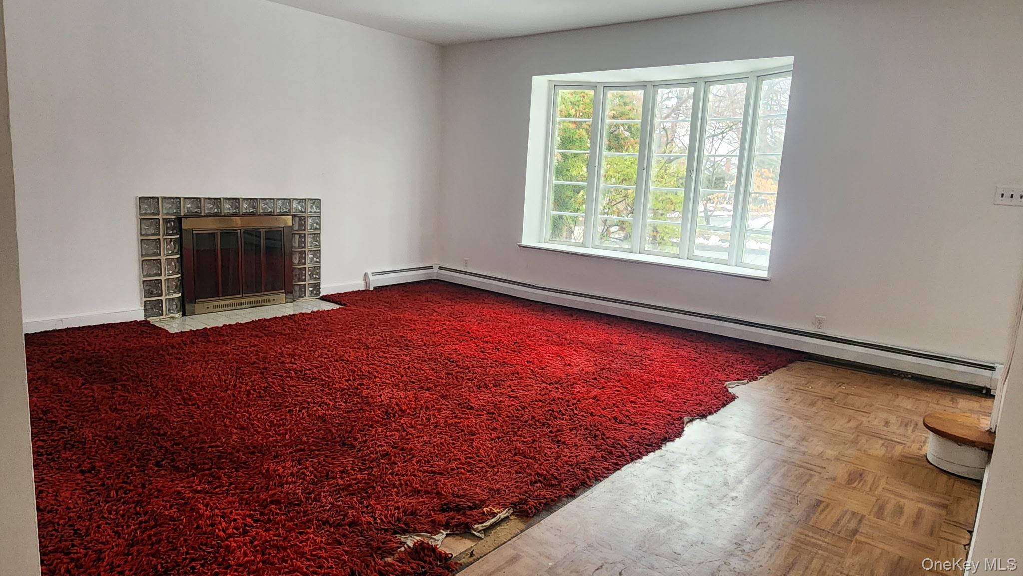 #8 photo, 163 Scarcliffe Drive, Malverne , NY 11565