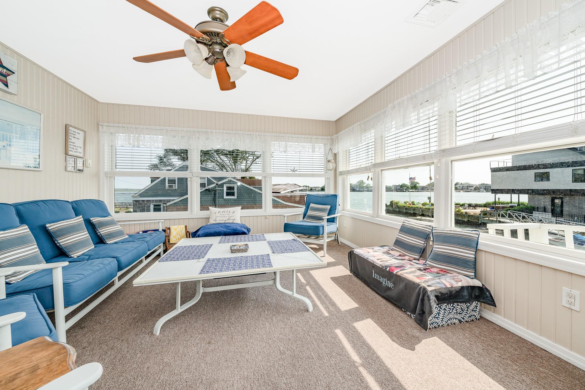 #12 photo, 106 Irving Avenue, ナッソー郡 Freeport , NY 11520