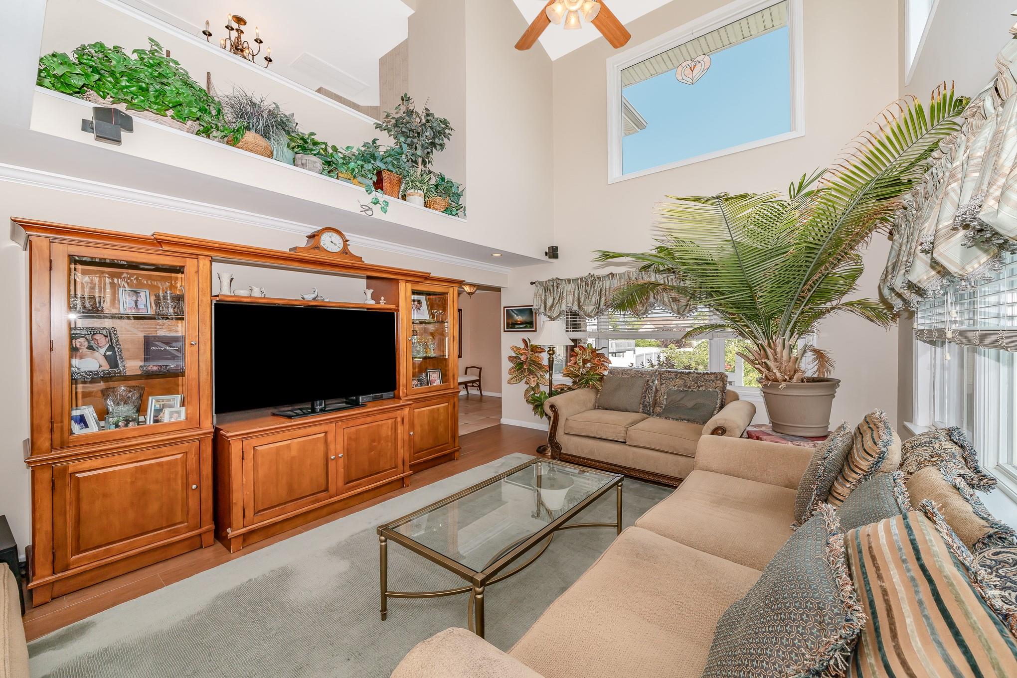 #15 photo, 106 Irving Avenue, ナッソー郡 Freeport , NY 11520