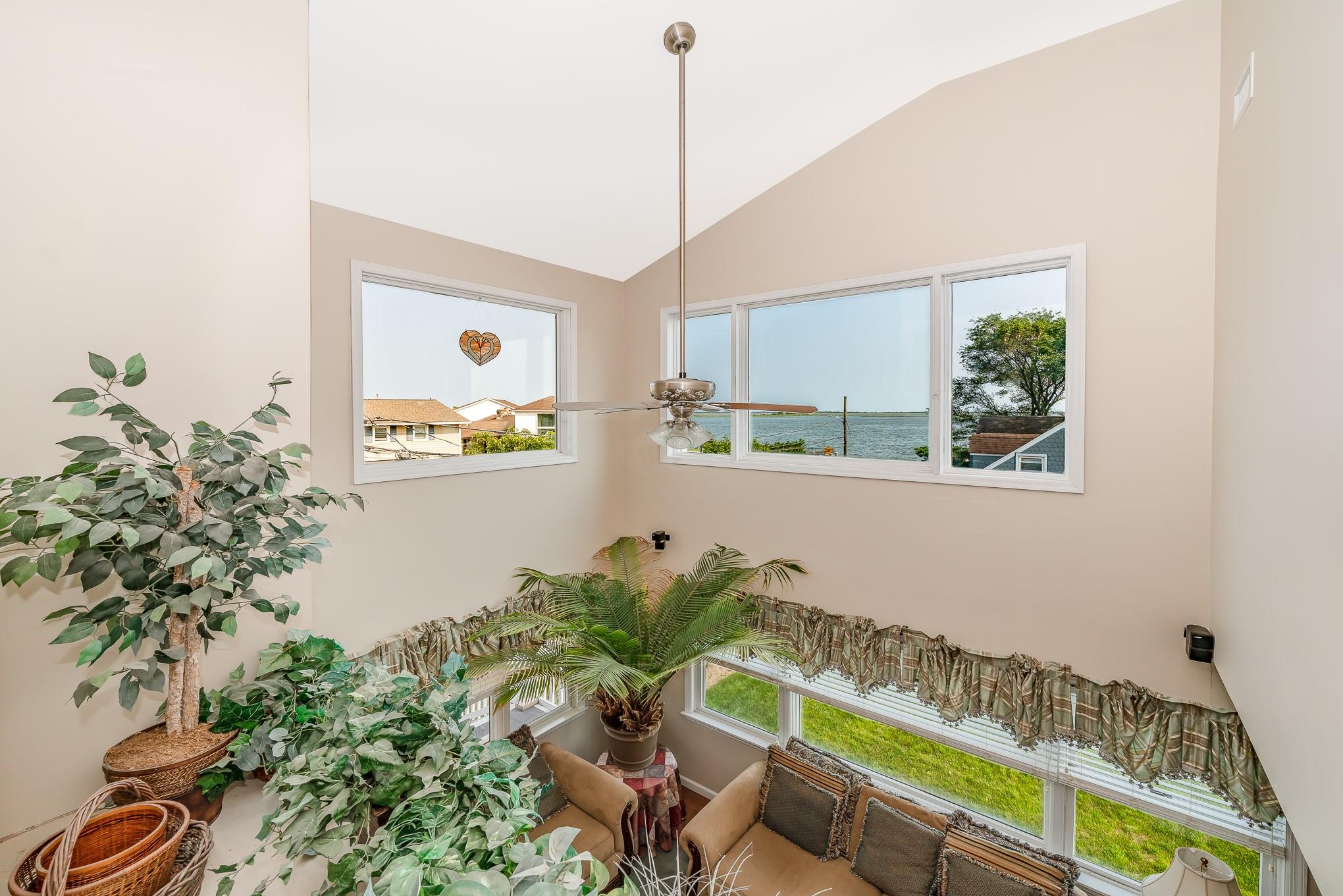 #18 photo, 106 Irving Avenue, ナッソー郡 Freeport , NY 11520