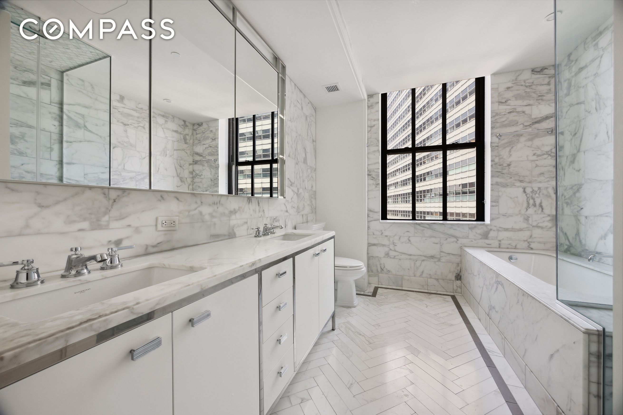 #11 photo, 100 Barclay Street, マンハッタン TriBeCa , NY 10007