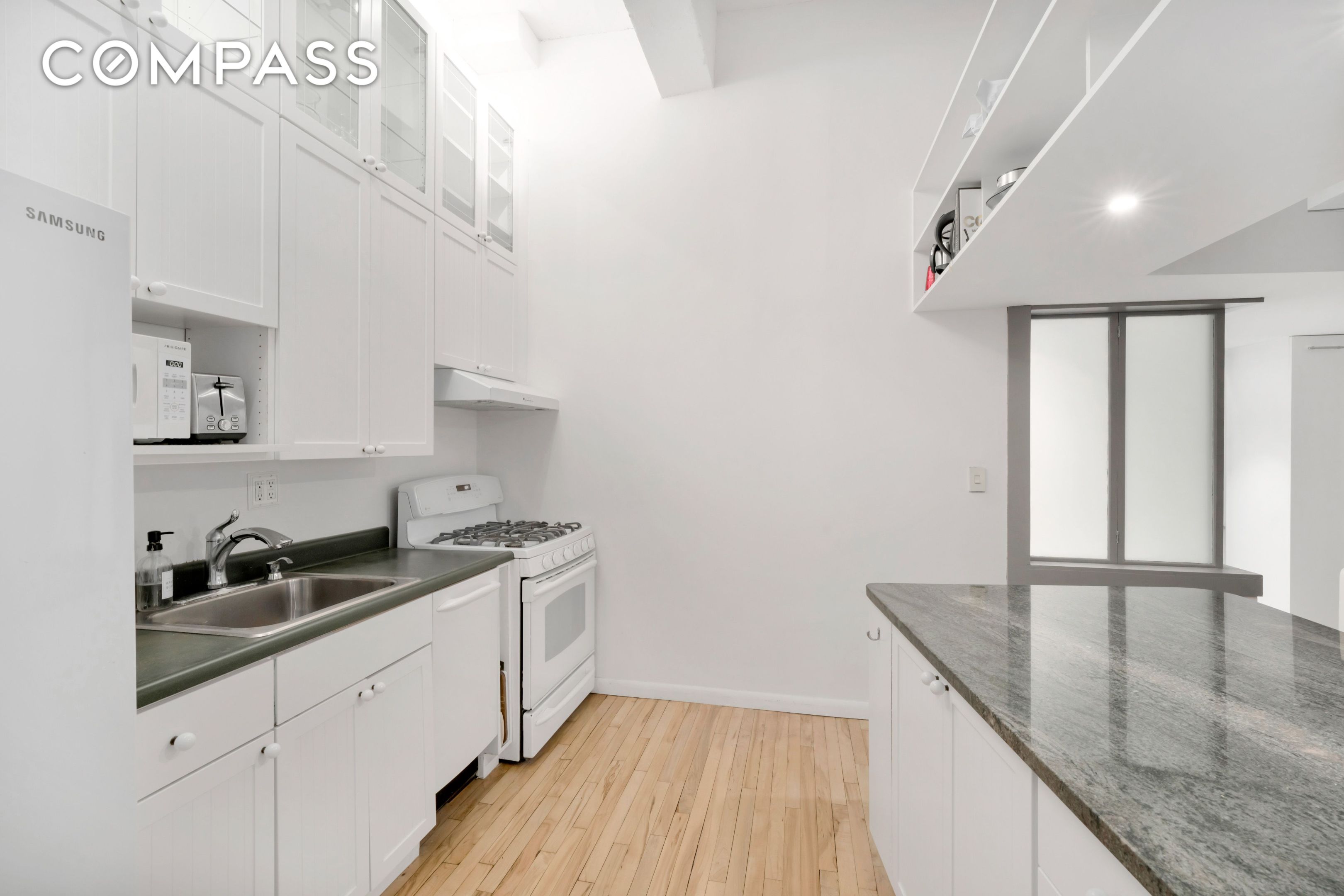 #6 photo, 415 W 55th Street, マンハッタン Hell's Kitchen , NY 10019