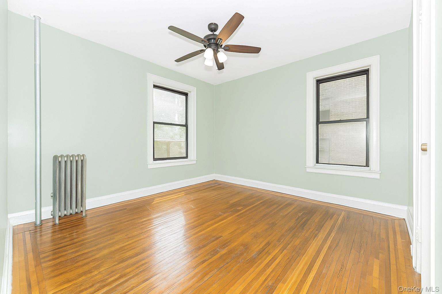 #11 photo, 2187 Holland Avenue, ブロンクス区 Bronx , NY 10462