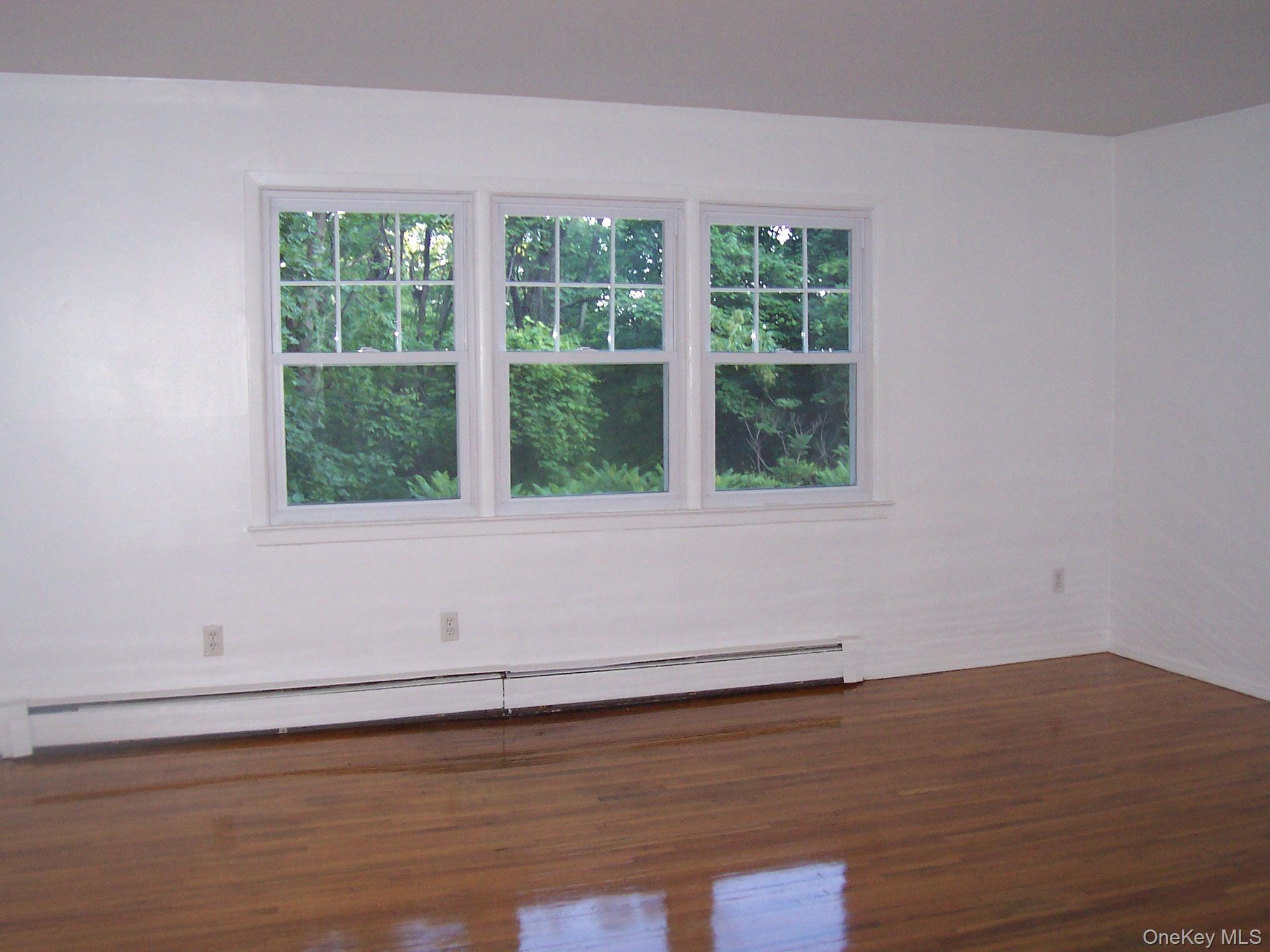 #6 photo, 21 Pavilion, Suffern , NY 10901