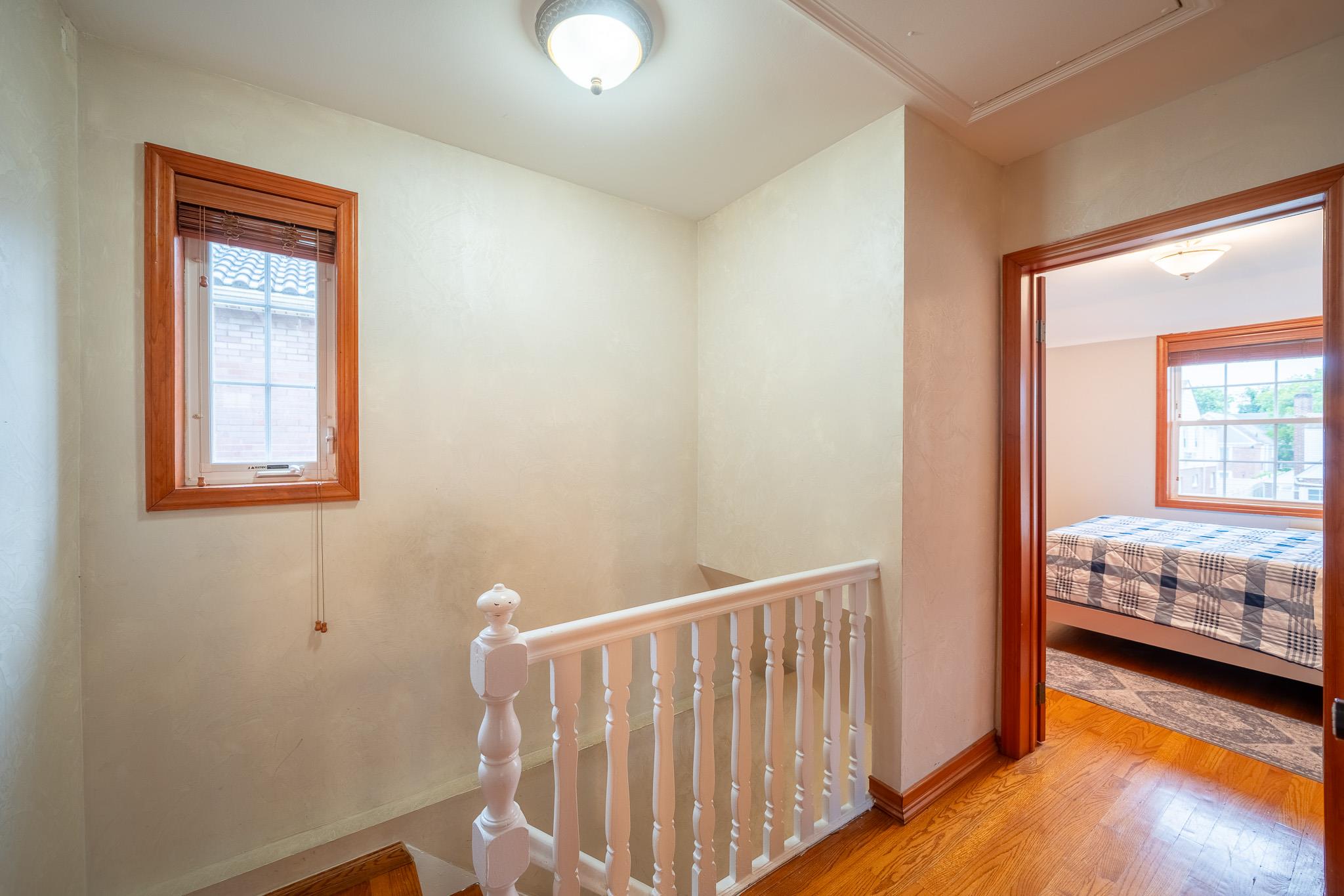 #15 photo, 67-23 182nd Street, Fresh Meadows , NY 11365