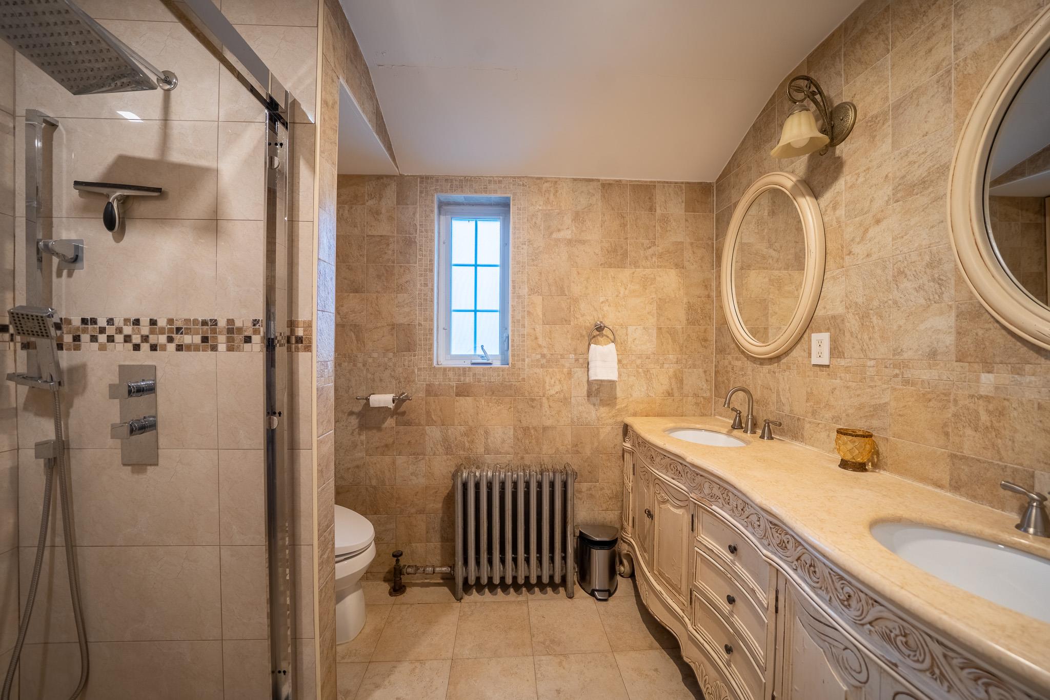 #20 photo, 67-23 182nd Street, Fresh Meadows , NY 11365