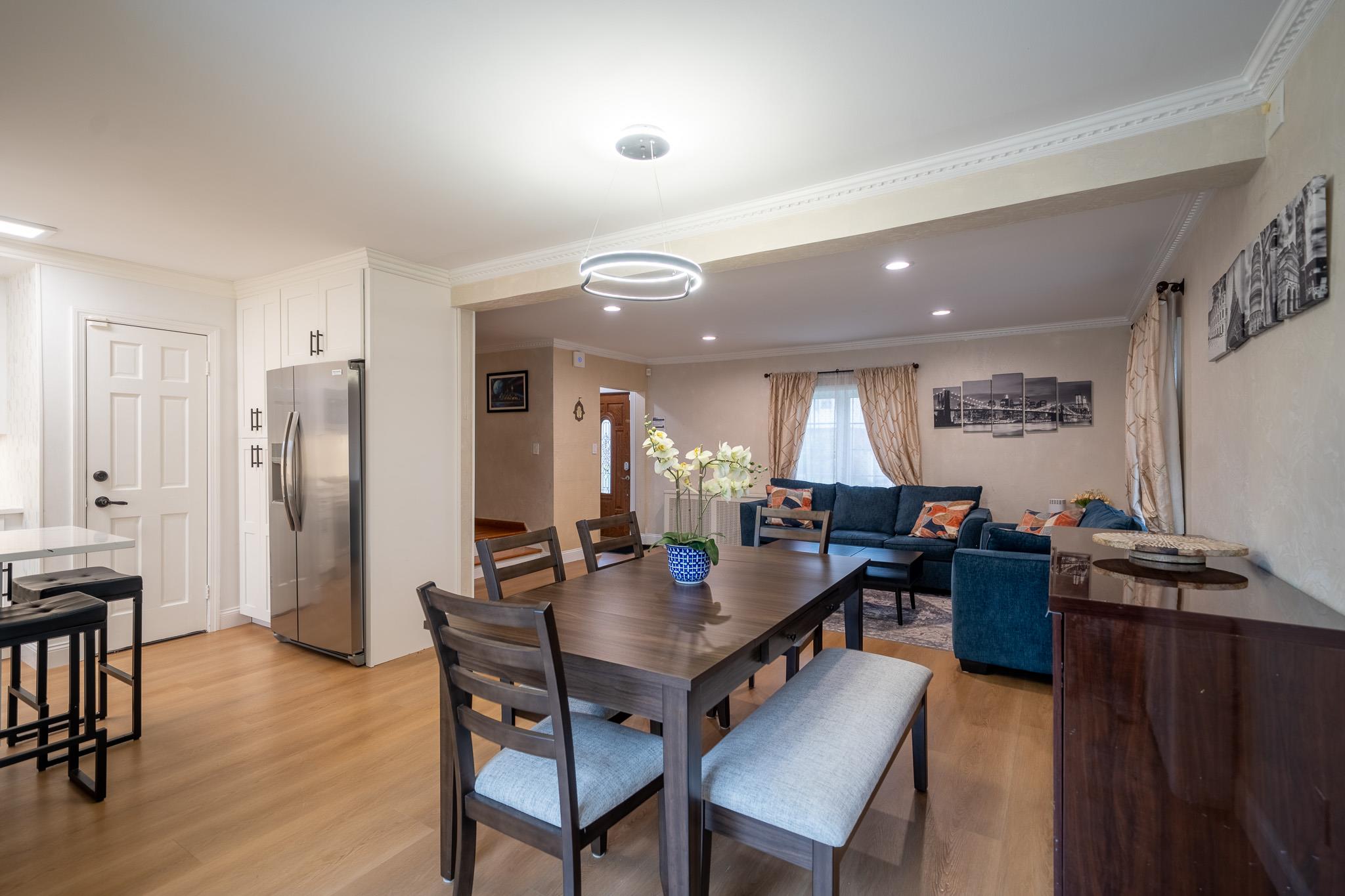 #9 photo, 67-23 182nd Street, Fresh Meadows , NY 11365