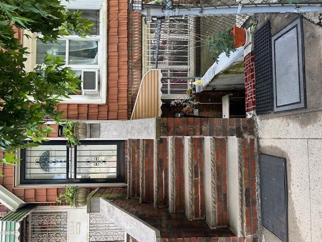 #4 photo, 2002 East 28 Street, ブルックリン区 Brooklyn , NY 11229