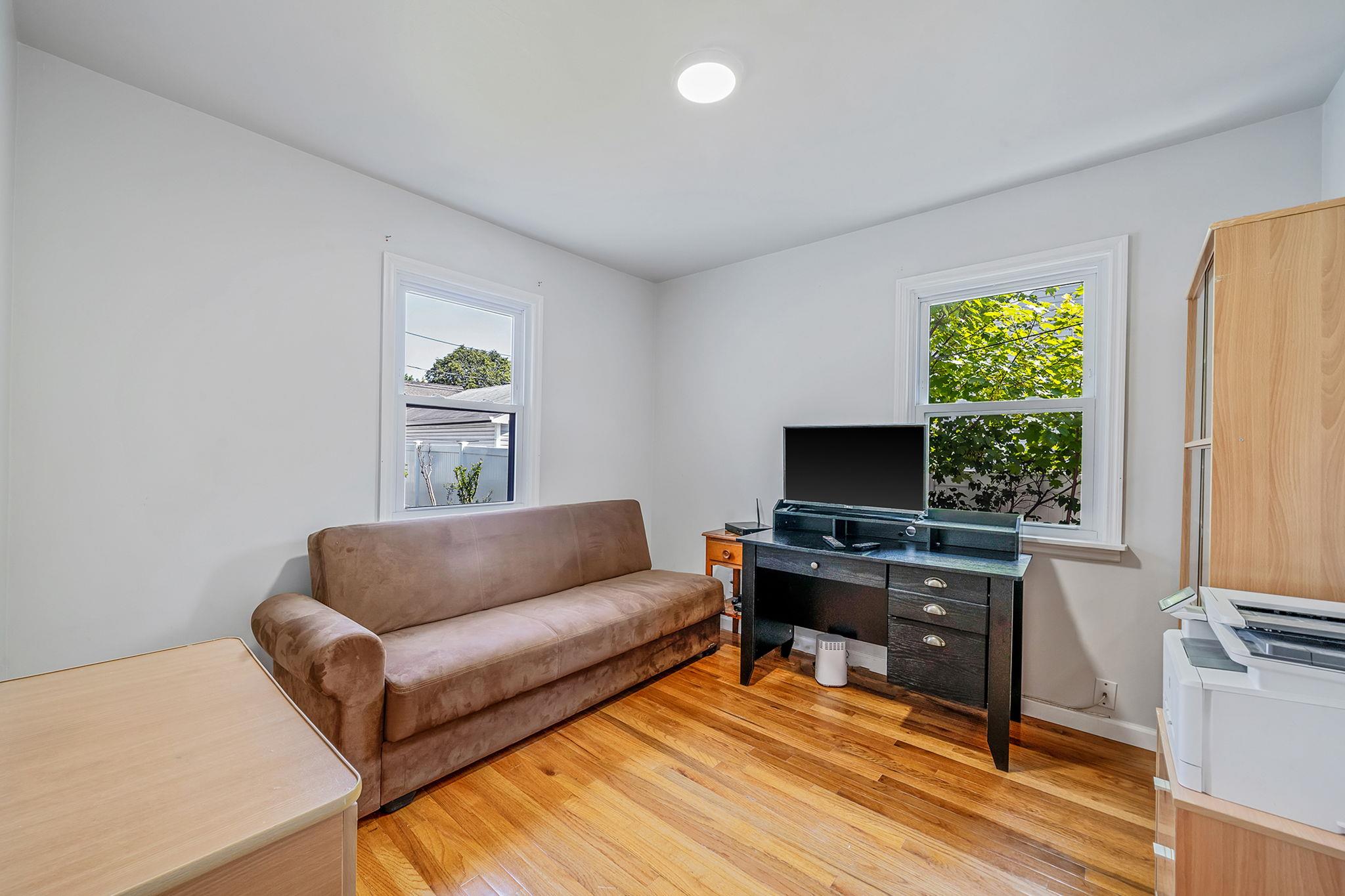 #12 photo, 859 Franklin Avenue, Valley Stream , NY 11580