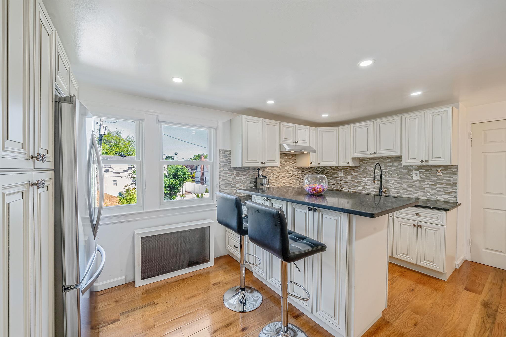 #15 photo, 859 Franklin Avenue, Valley Stream , NY 11580