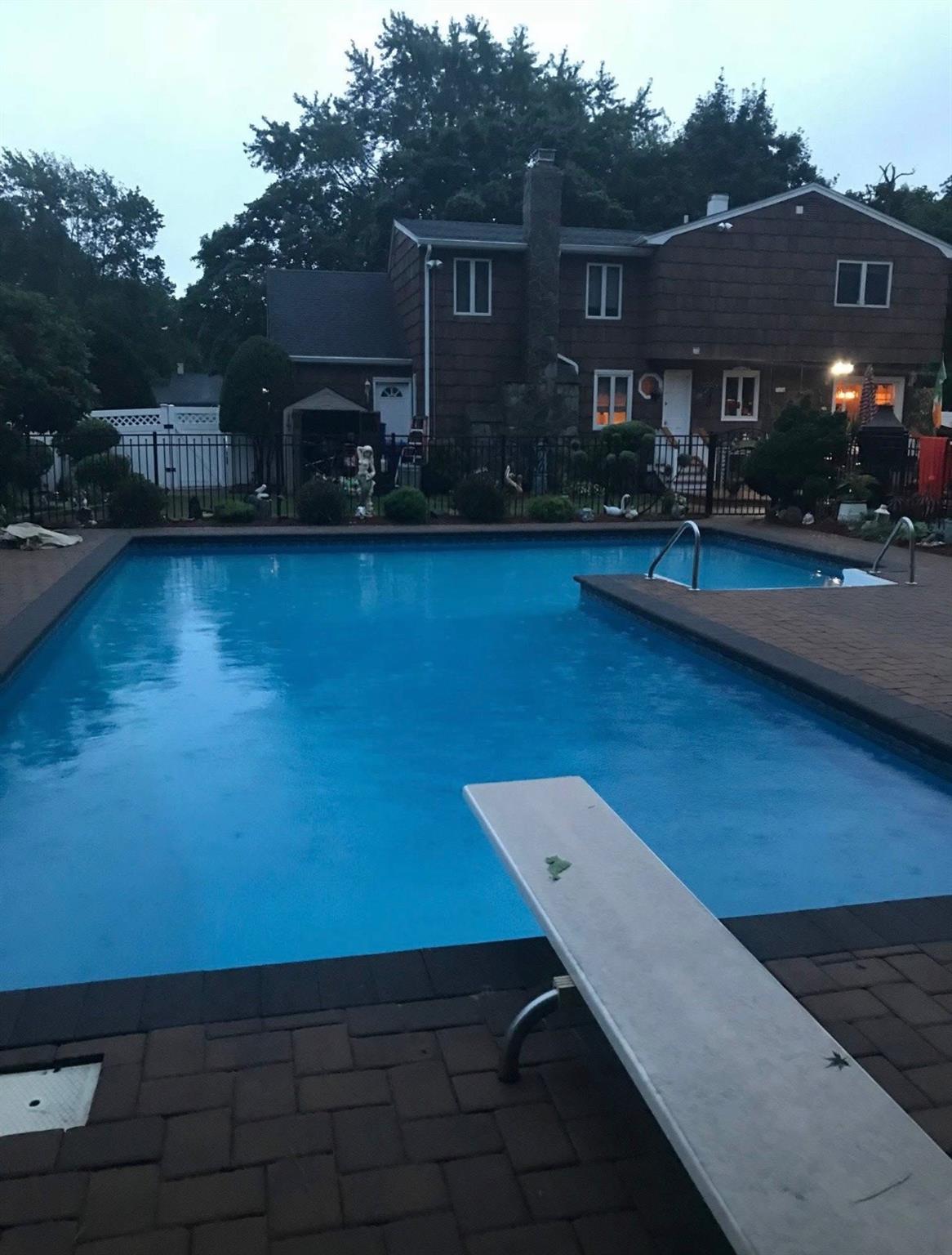 #8 photo, 17 Wall Street, サフォーク郡 Port Jefferson Station , NY 11776