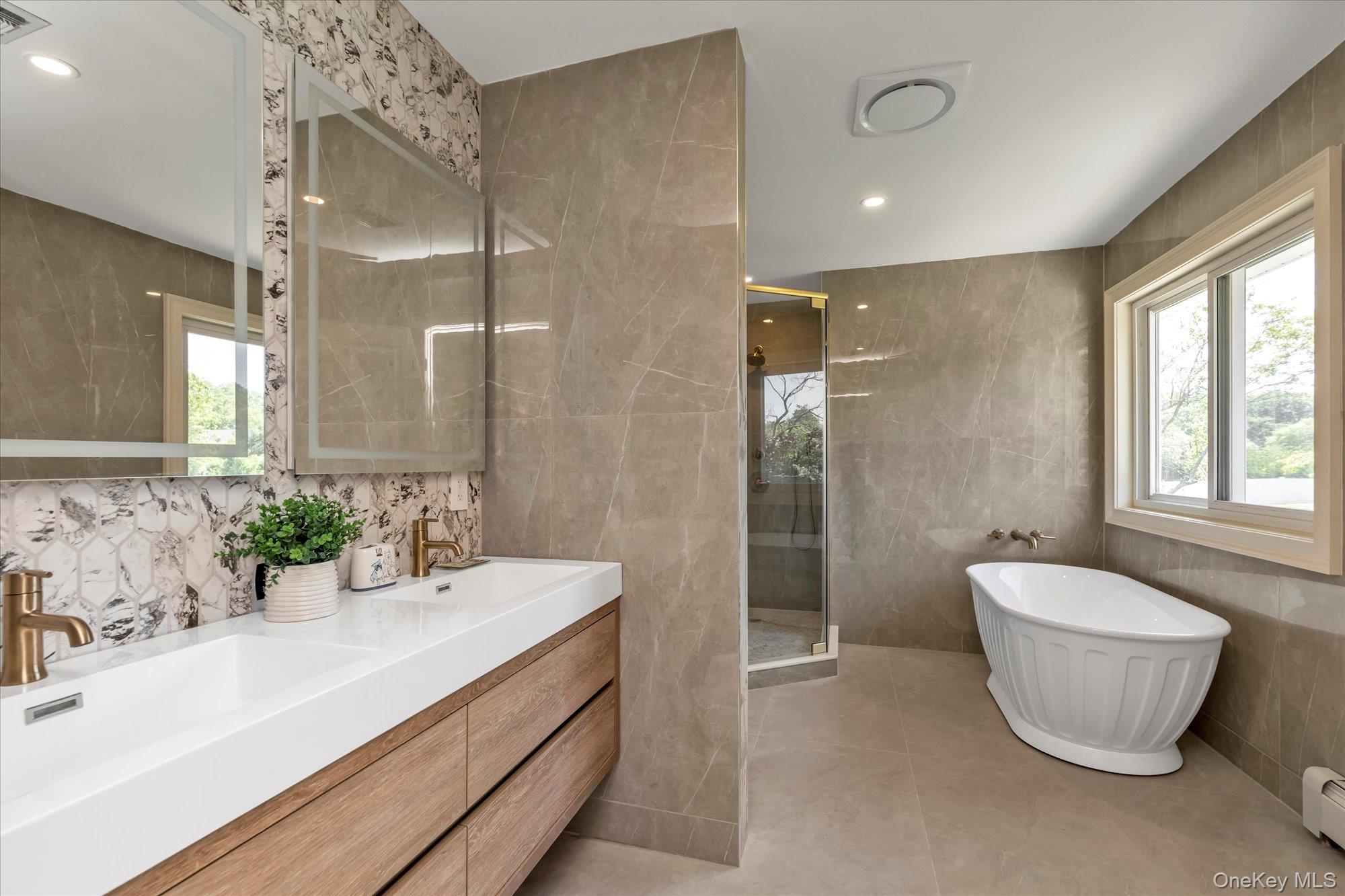 #18 photo, 6 Victor Lane, ナッソー郡 Woodbury , NY 11797