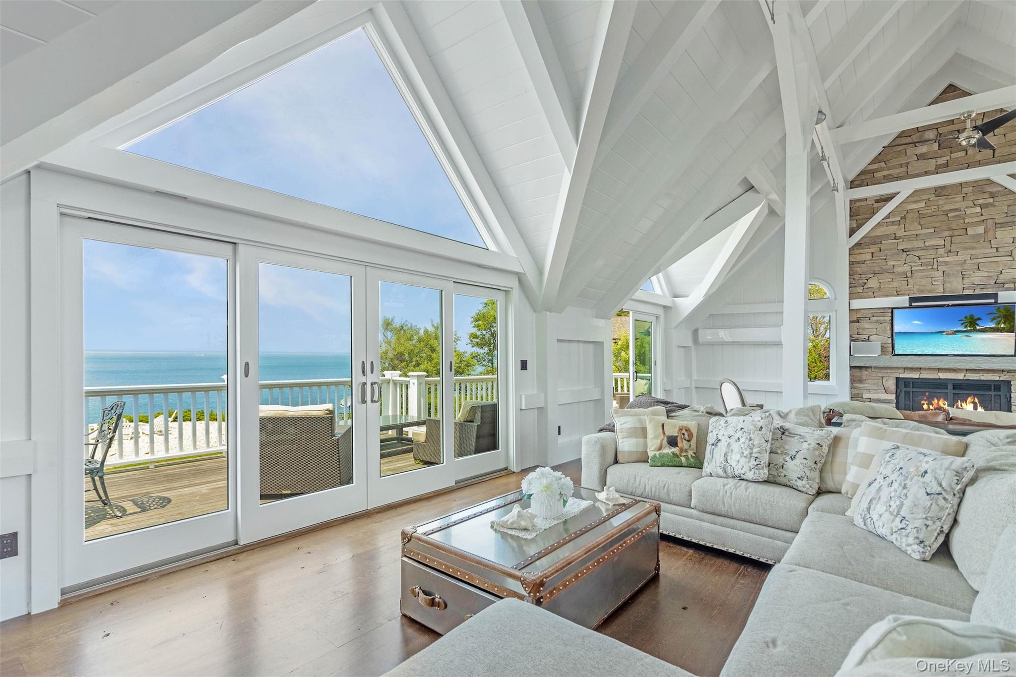 #11 photo, 2700 Sound Drive, サフォーク郡 Greenport , NY 11944