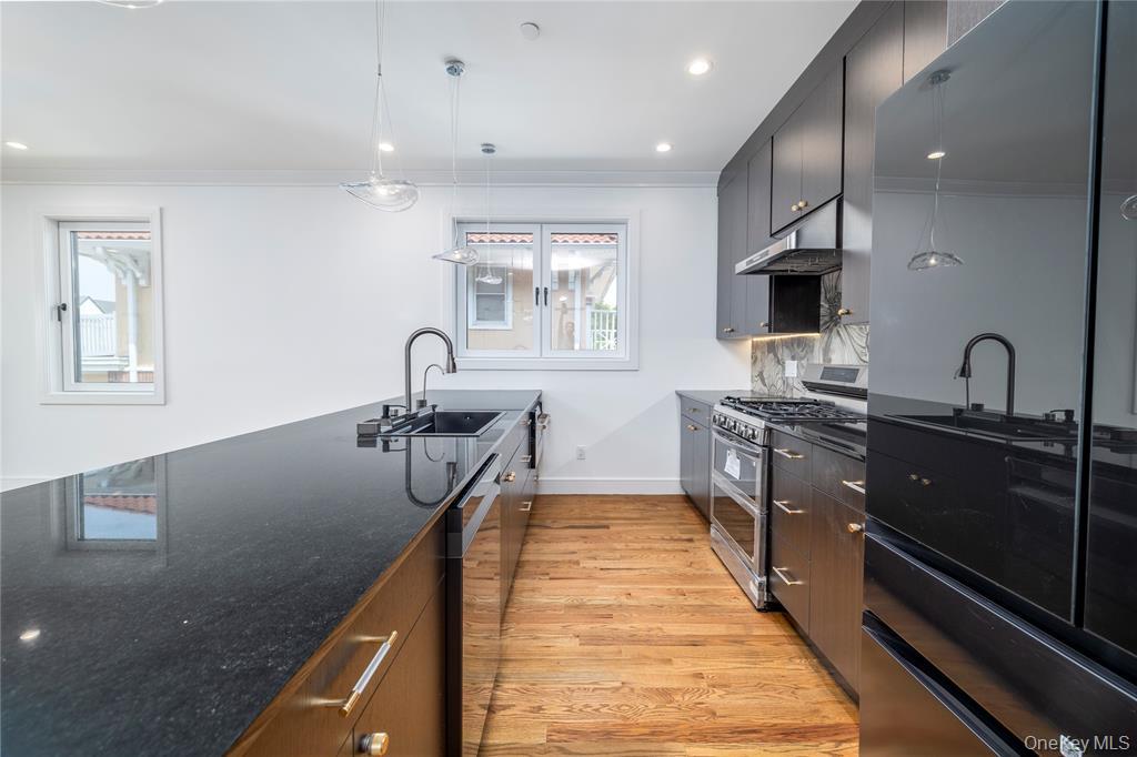 #17 photo, 622 W Penn Street, ナッソー郡 Long Beach , NY 11561