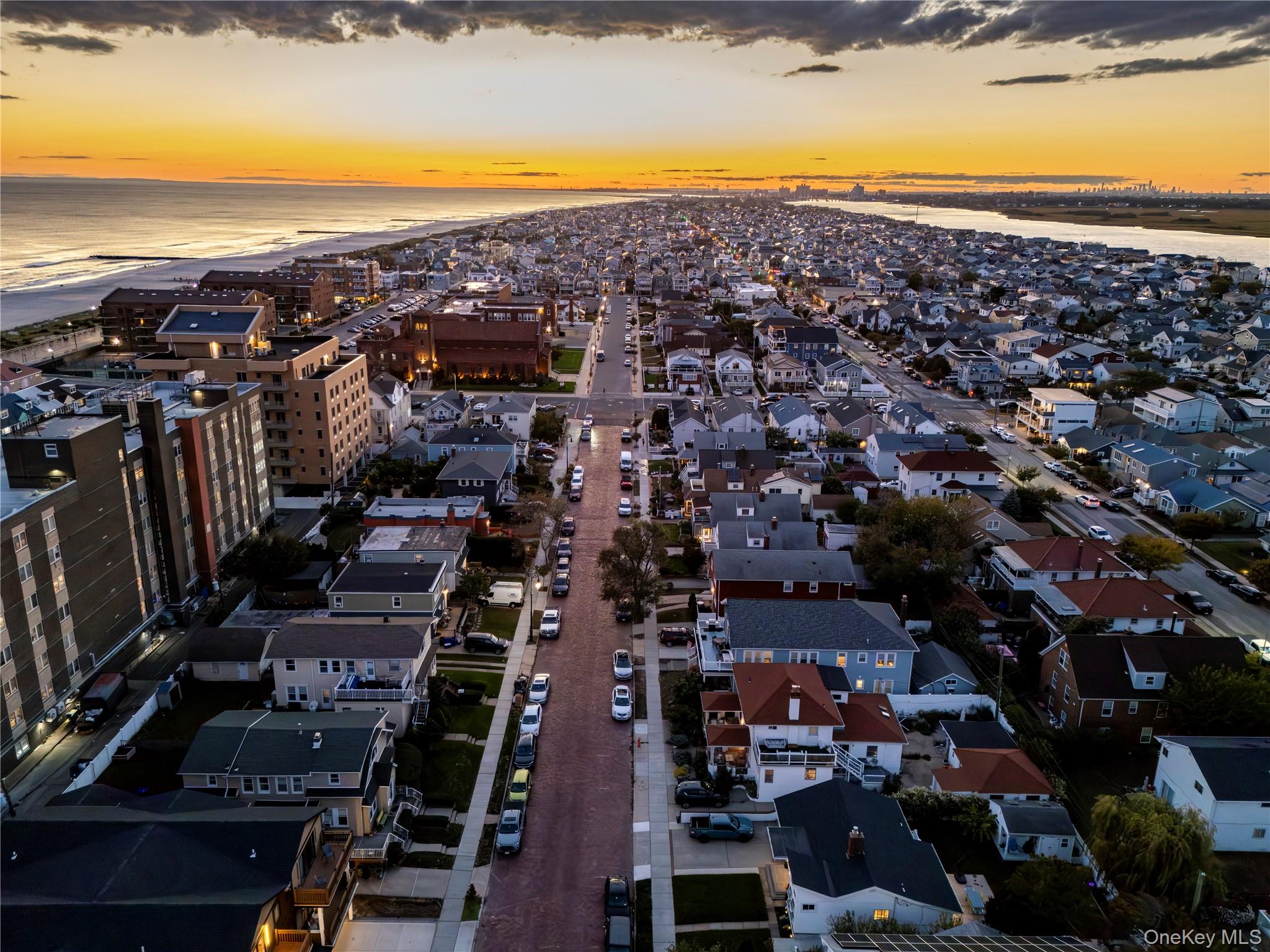 #5 photo, 622 W Penn Street, ナッソー郡 Long Beach , NY 11561