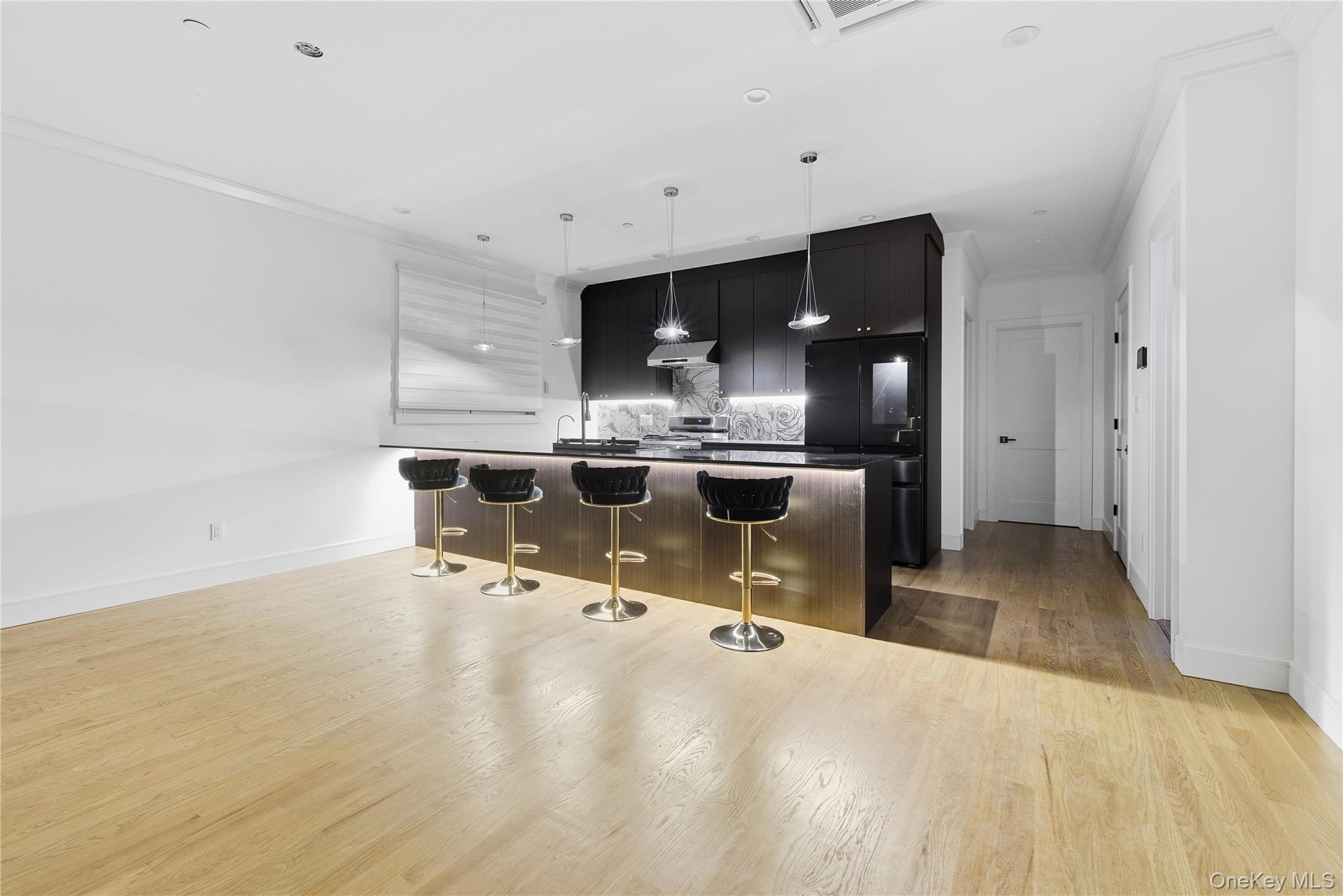 #8 photo, 622 W Penn Street, ナッソー郡 Long Beach , NY 11561