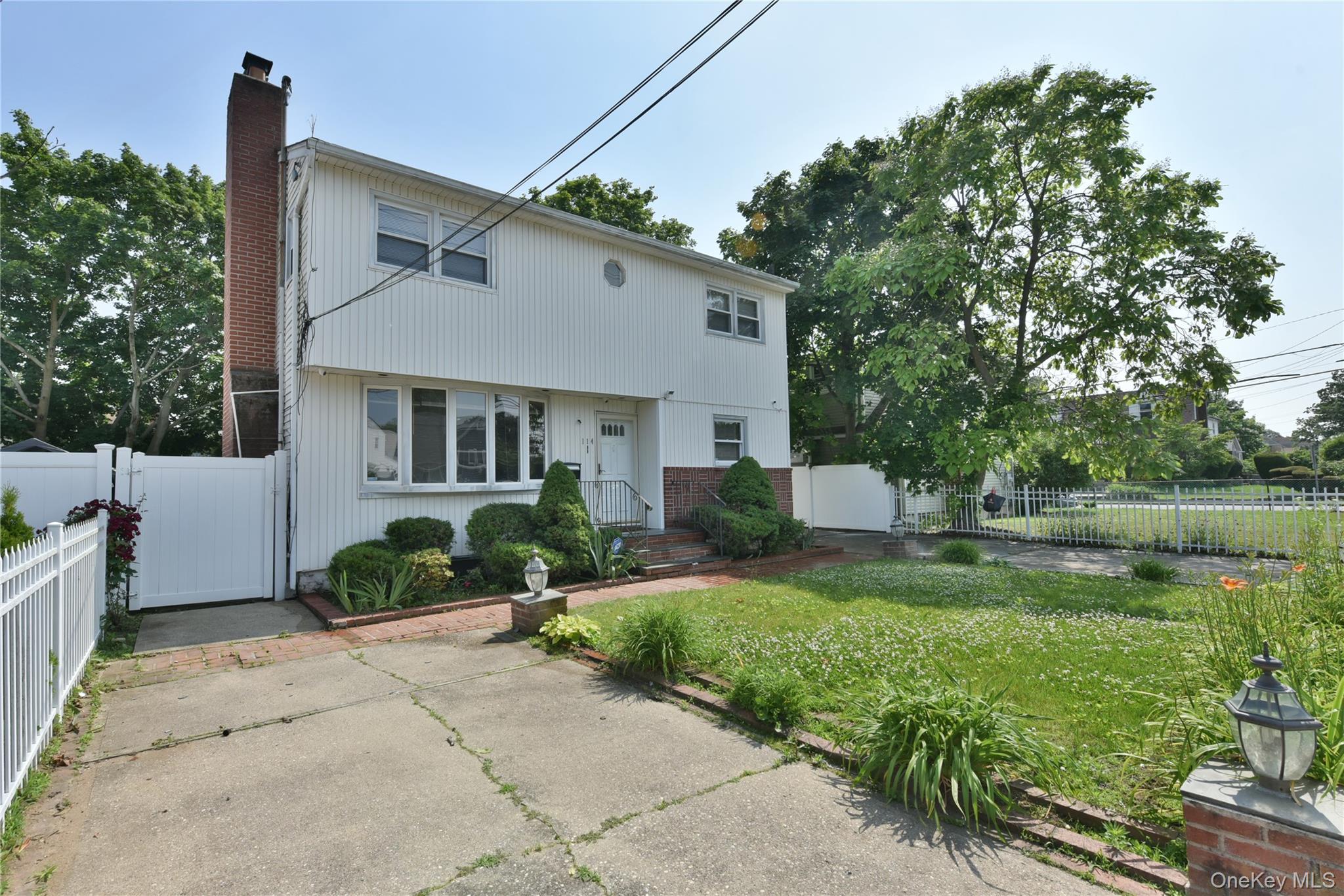 #2 photo, 114 Frederick Avenue, Roosevelt , NY 11575