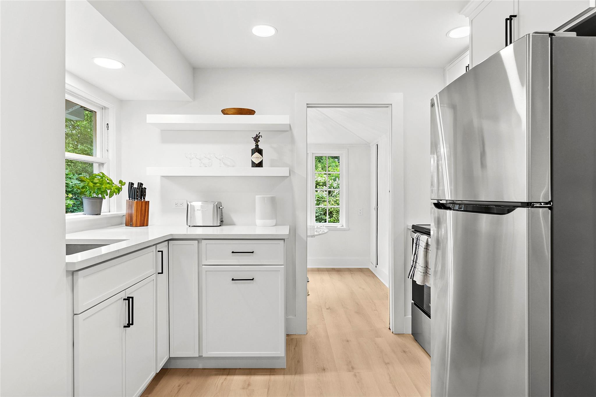 #2 photo, 35 Woodland Avenue, サフォーク郡 Westhampton Beach , NY 11978