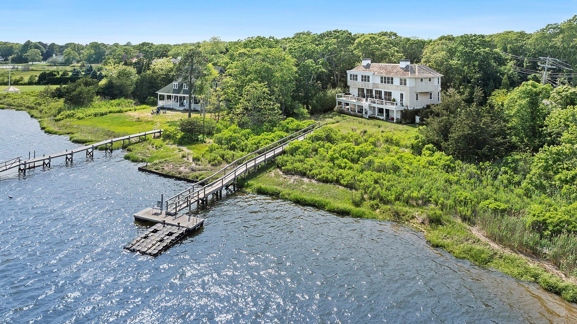 #1 photo, 801 Montauk Highway, 東長島 汉普顿 Westhampton Beach , NY 11978