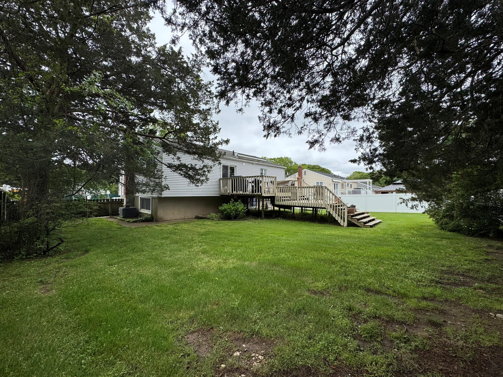 #13 photo, 20 Bayberry Road, 东长岛 Ronkonkoma , NY 11779