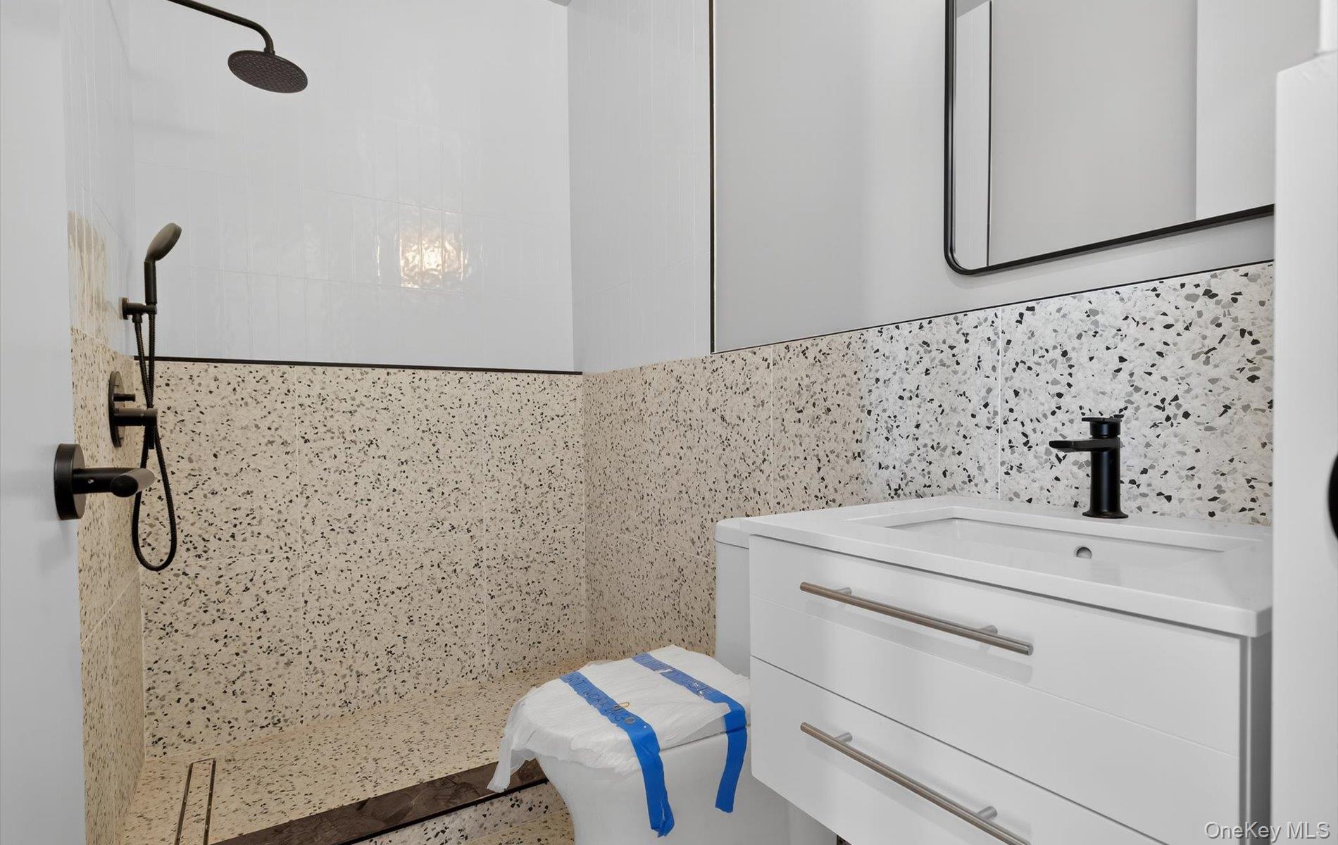 #16 photo, 26 Windemere Way, ナッソー郡 Woodbury , NY 11797