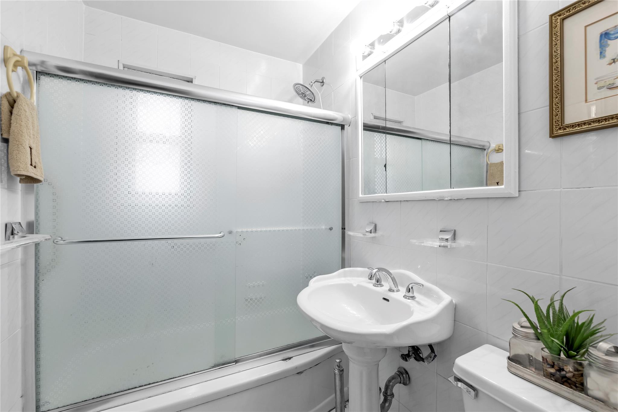 #14 photo, 82-65 268 TH Street, Floral Park , NY 11004