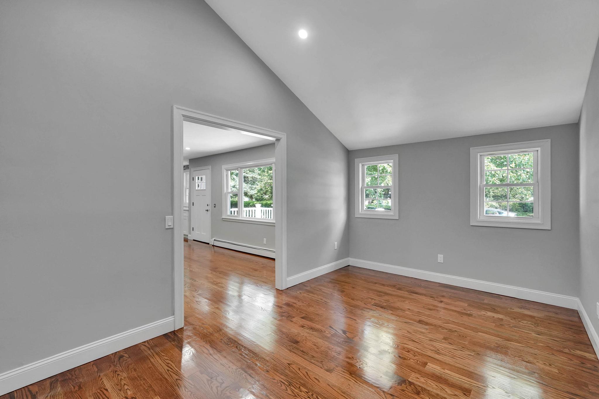 #10 photo, 14 Sycamore Street, サフォーク郡 Centereach , NY 11720