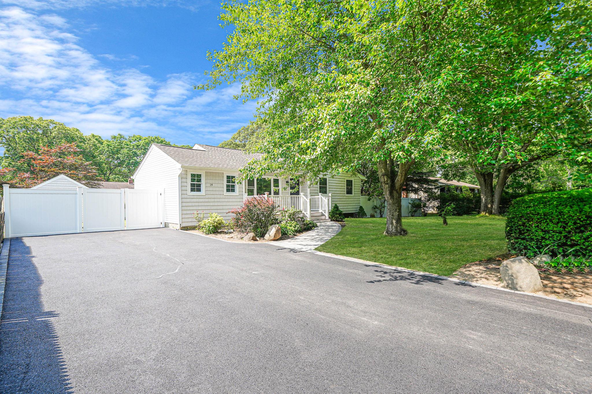 #2 photo, 14 Sycamore Street, サフォーク郡 Centereach , NY 11720