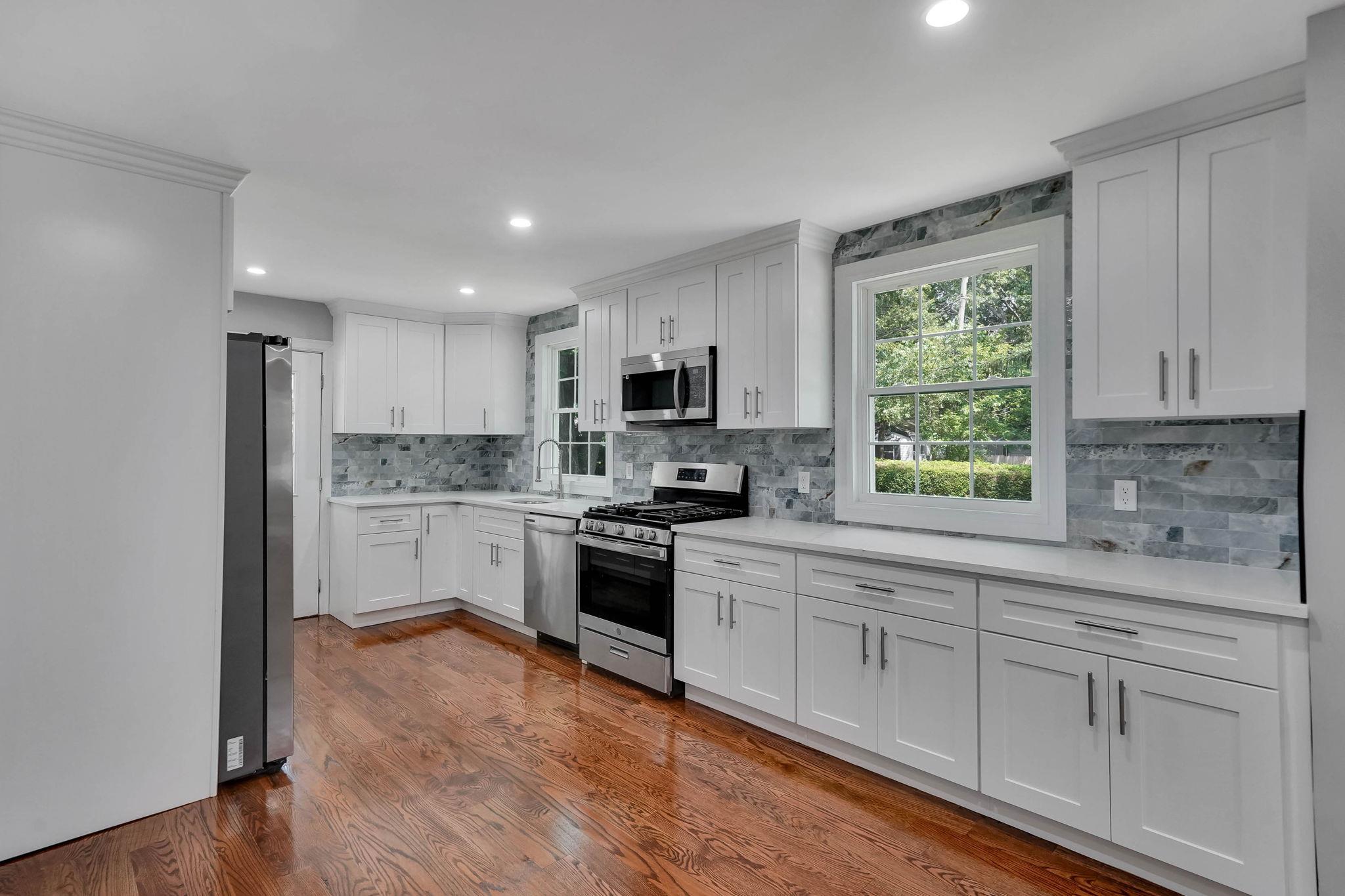 #5 photo, 14 Sycamore Street, サフォーク郡 Centereach , NY 11720