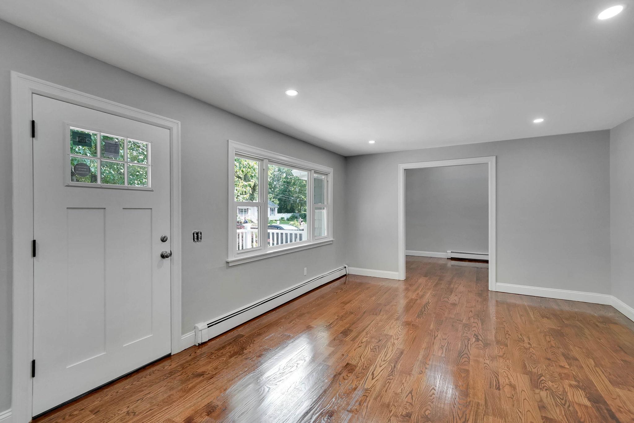 #8 photo, 14 Sycamore Street, サフォーク郡 Centereach , NY 11720