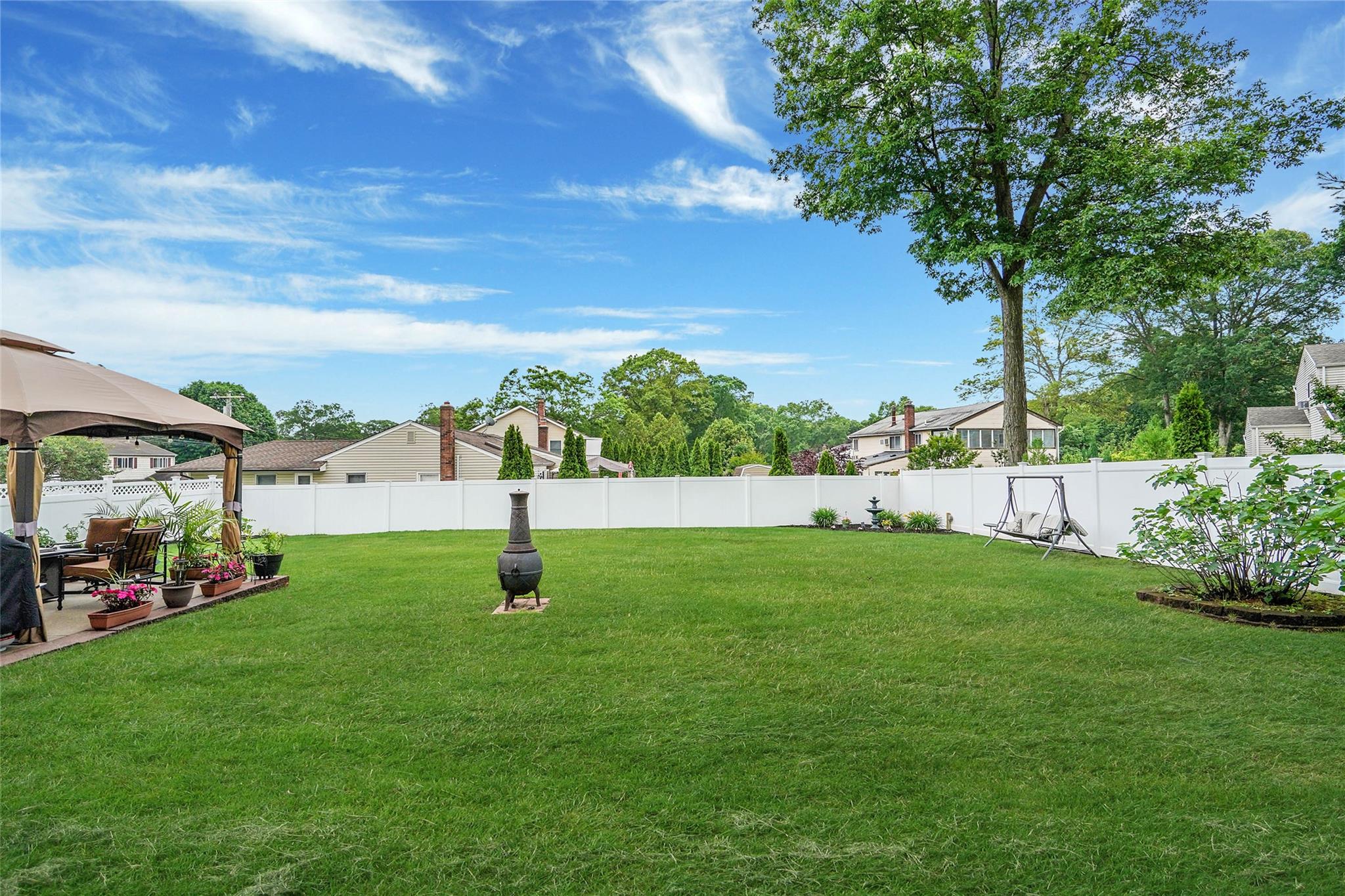 #11 photo, 6 Center Street, Ronkonkoma , NY 11779