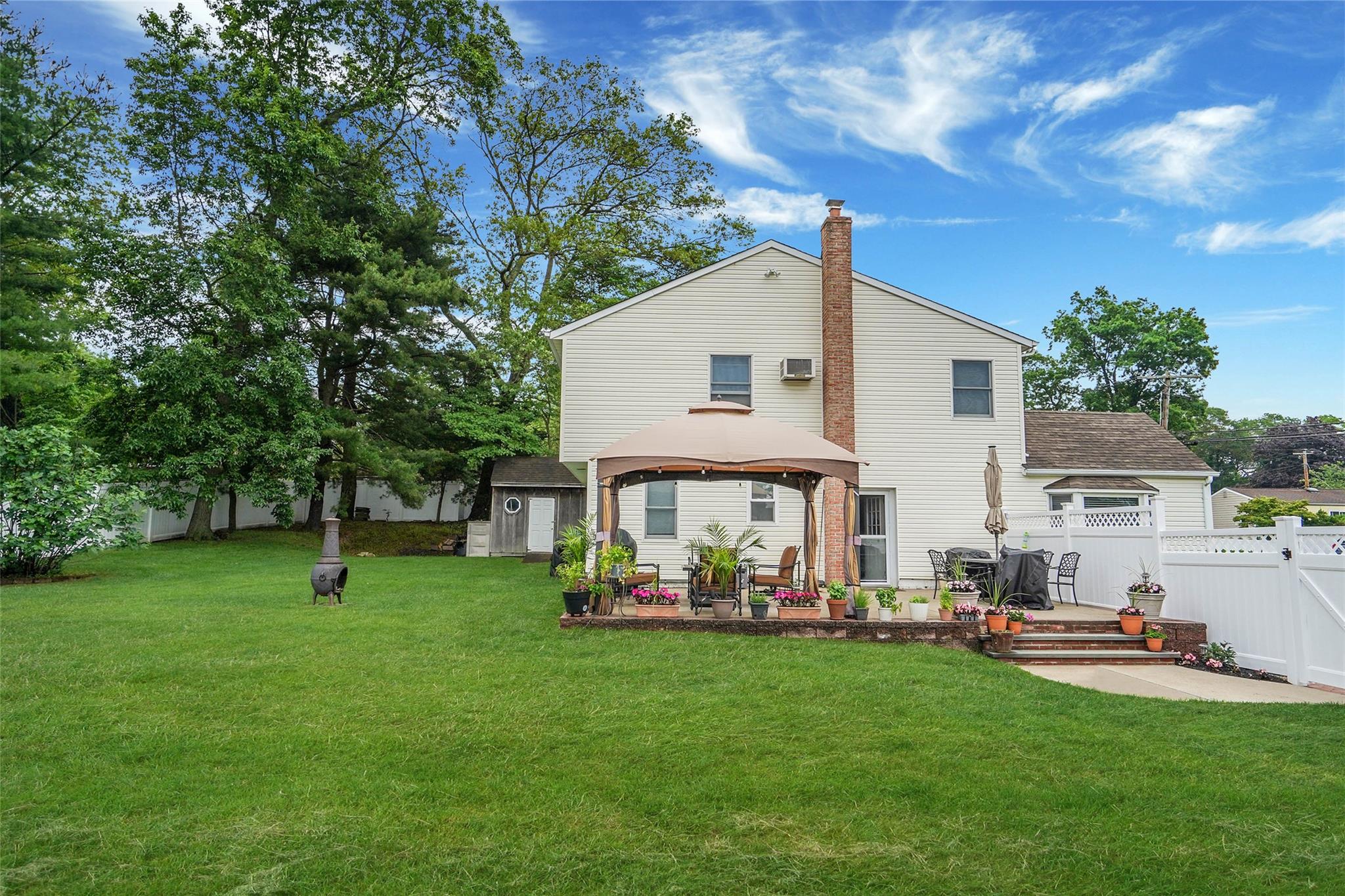 #13 photo, 6 Center Street, Ronkonkoma , NY 11779