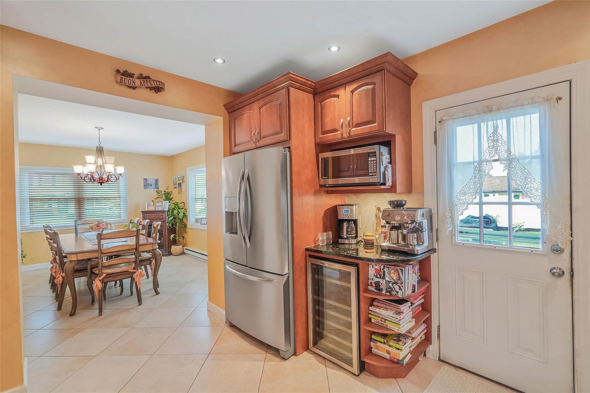 #17 photo, 6 Center Street, Ronkonkoma , NY 11779