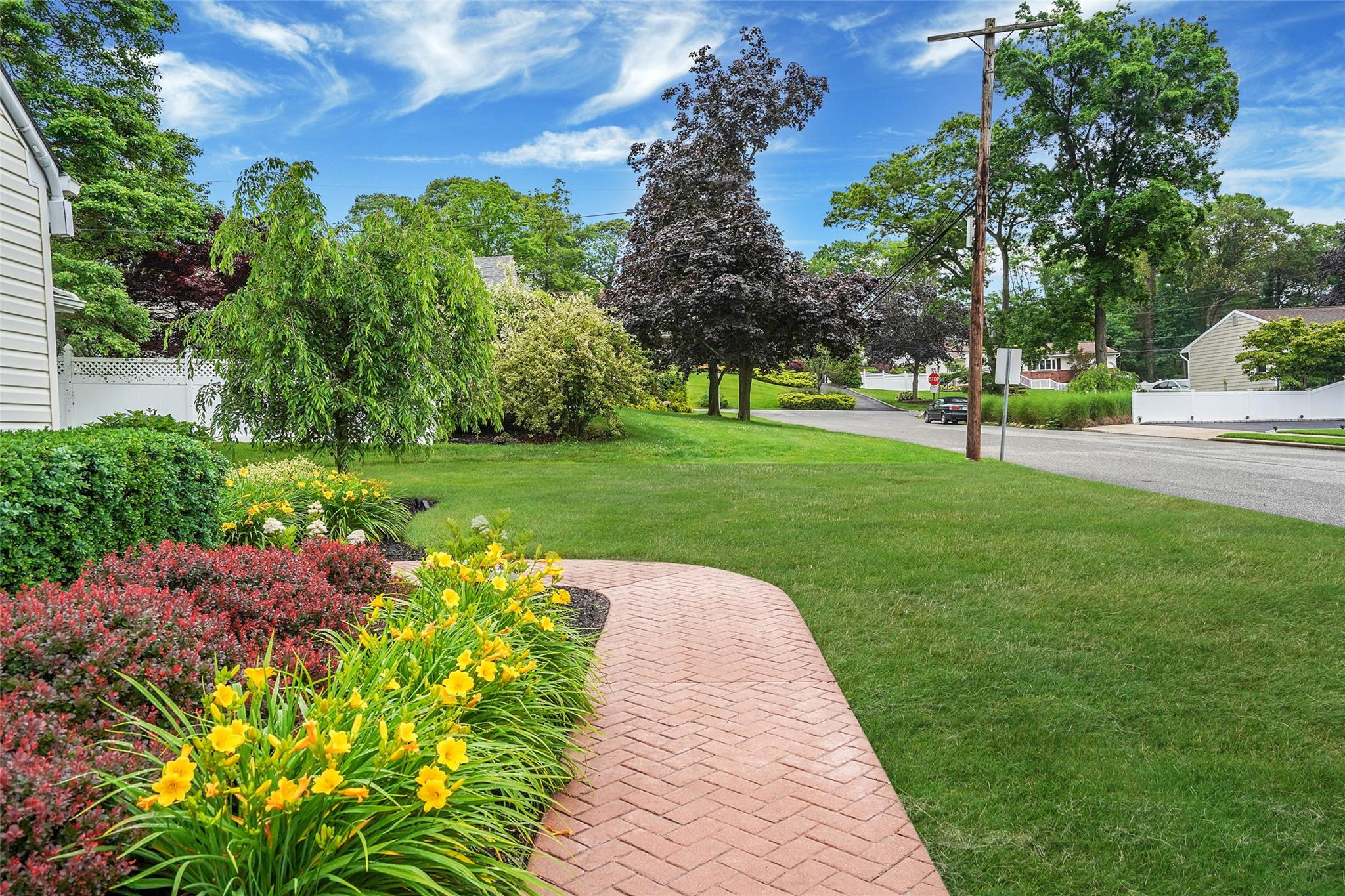 #4 photo, 6 Center Street, Ronkonkoma , NY 11779