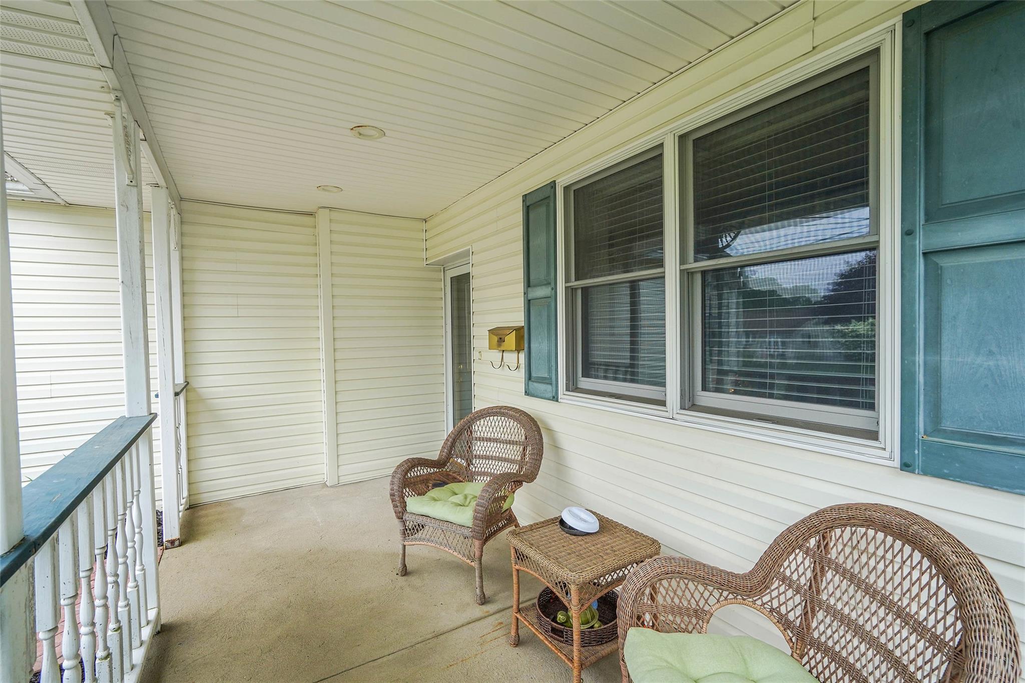 #8 photo, 6 Center Street, Ronkonkoma , NY 11779