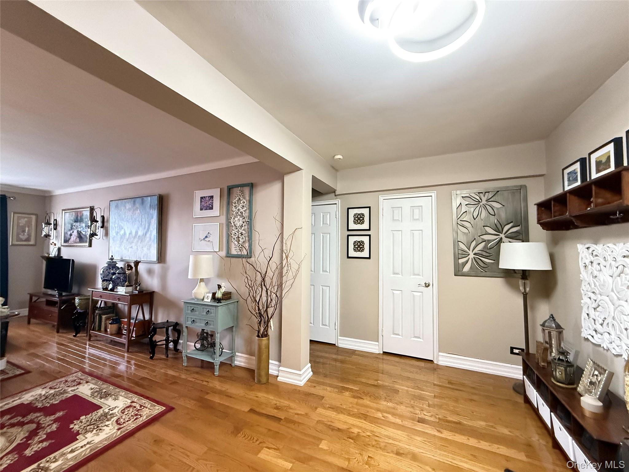 #4 photo, 143-50 Hoover Avenue, Briarwood , NY 11435