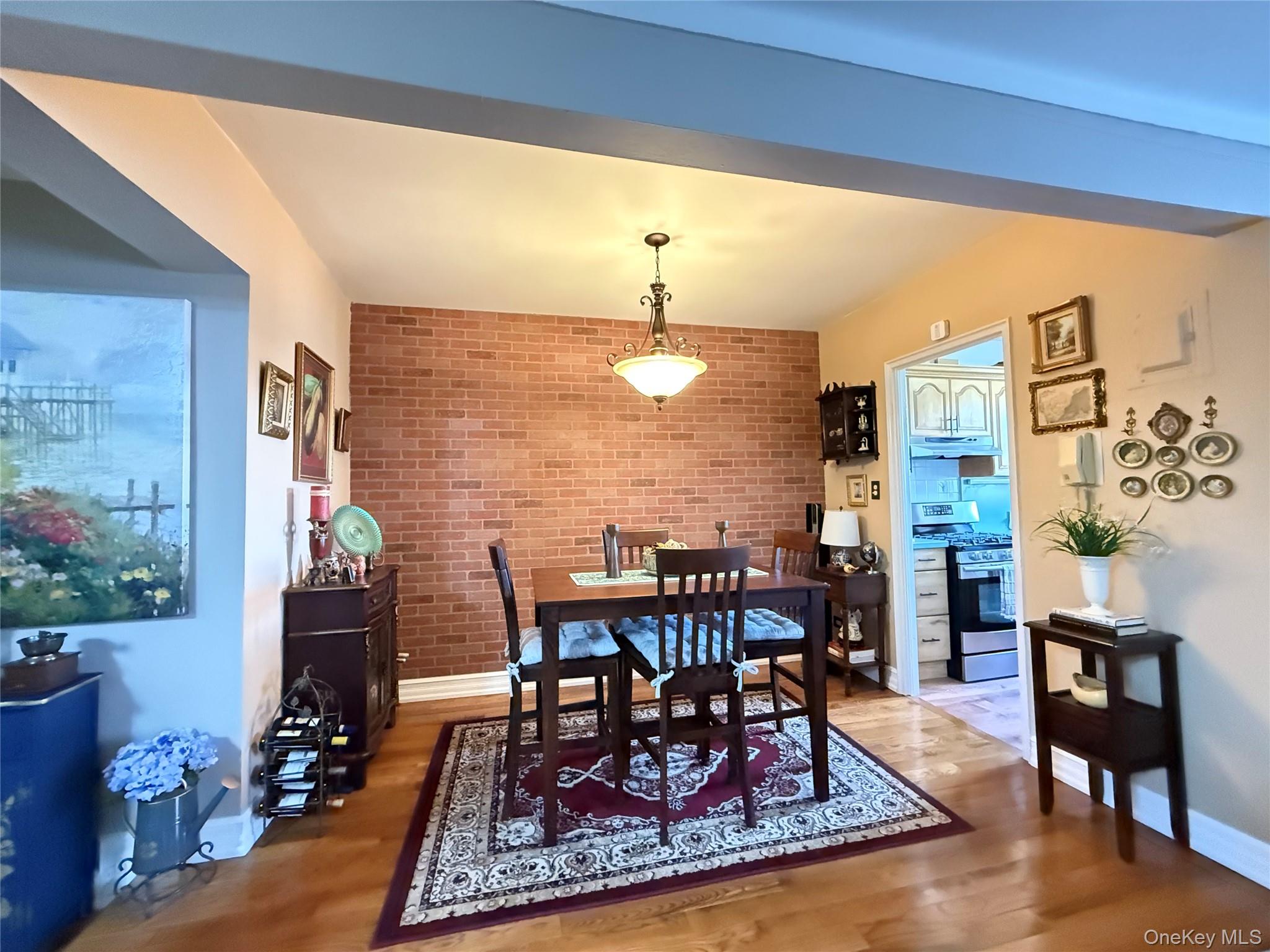 #5 photo, 143-50 Hoover Avenue, Briarwood , NY 11435