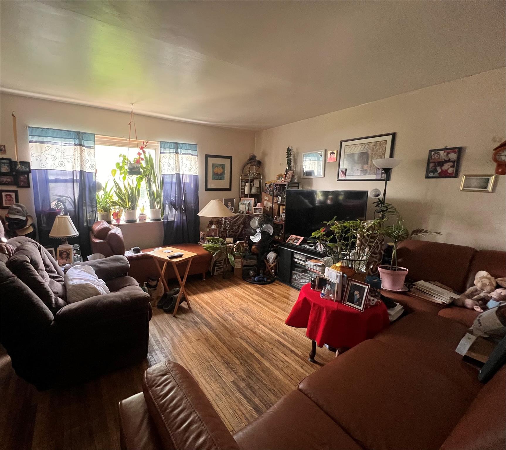 #11 photo, 2832 Harding Avenue, ブロンクス区 Bronx , NY 10465