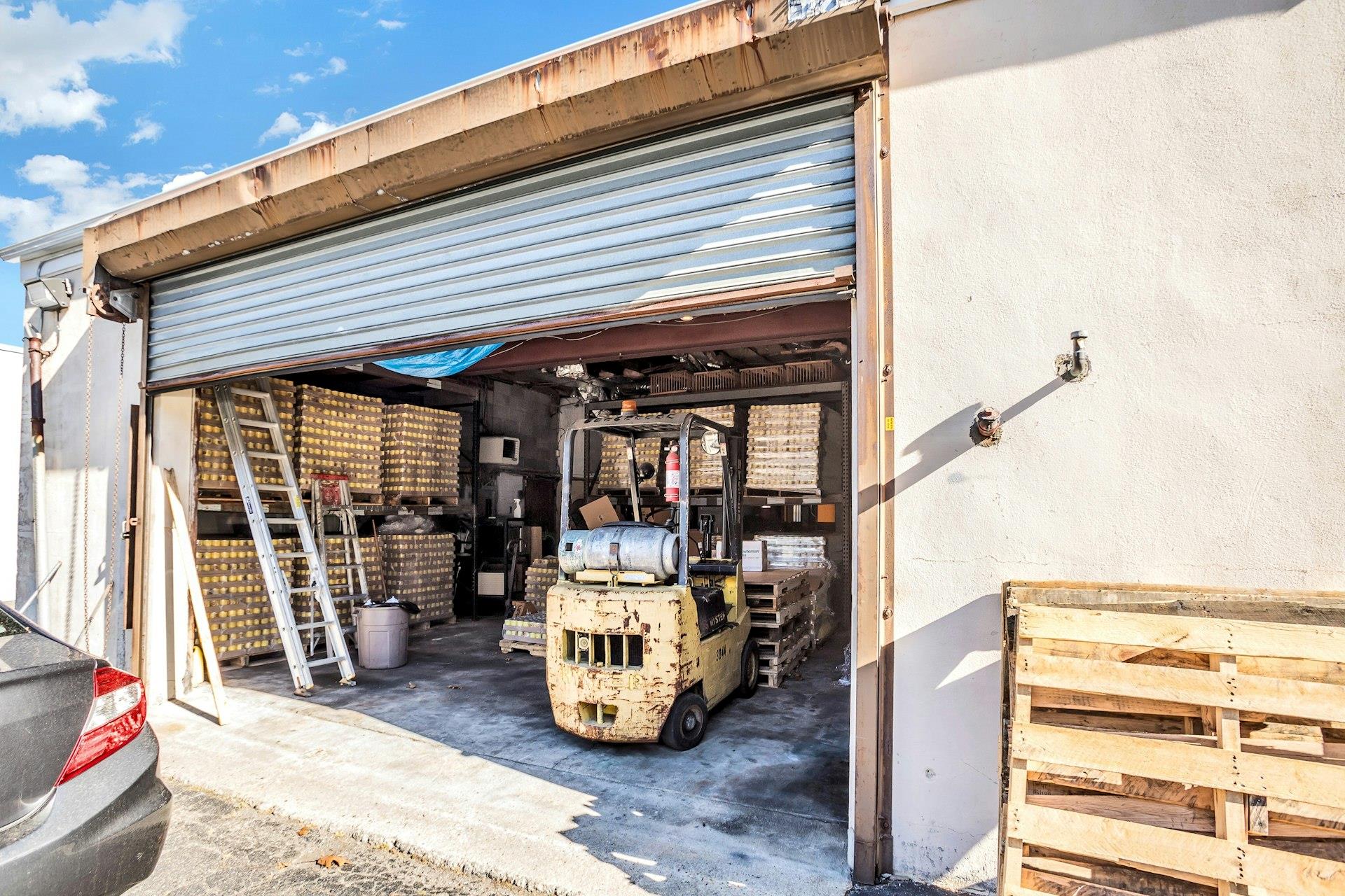 #7 photo, 227 Wall Street, サフォーク郡 Huntington , NY 11743