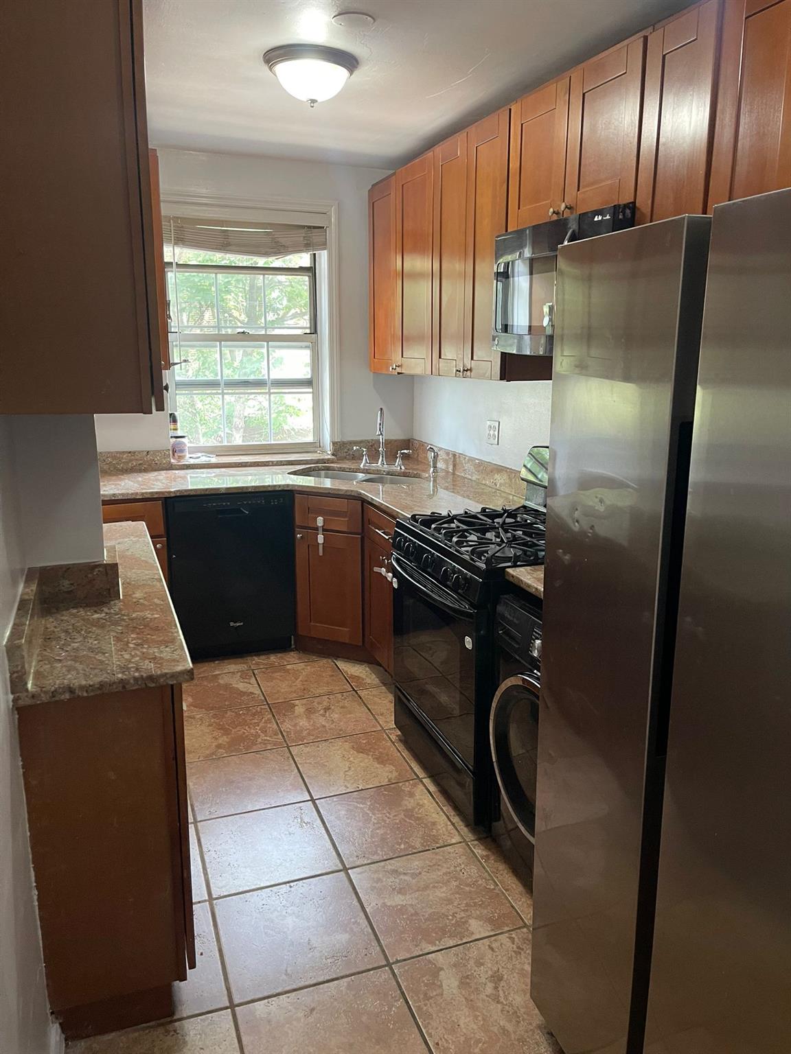 #4 photo, 78-05 Park Drive, クイーンズ区 Kew Garden Hills , NY 11367