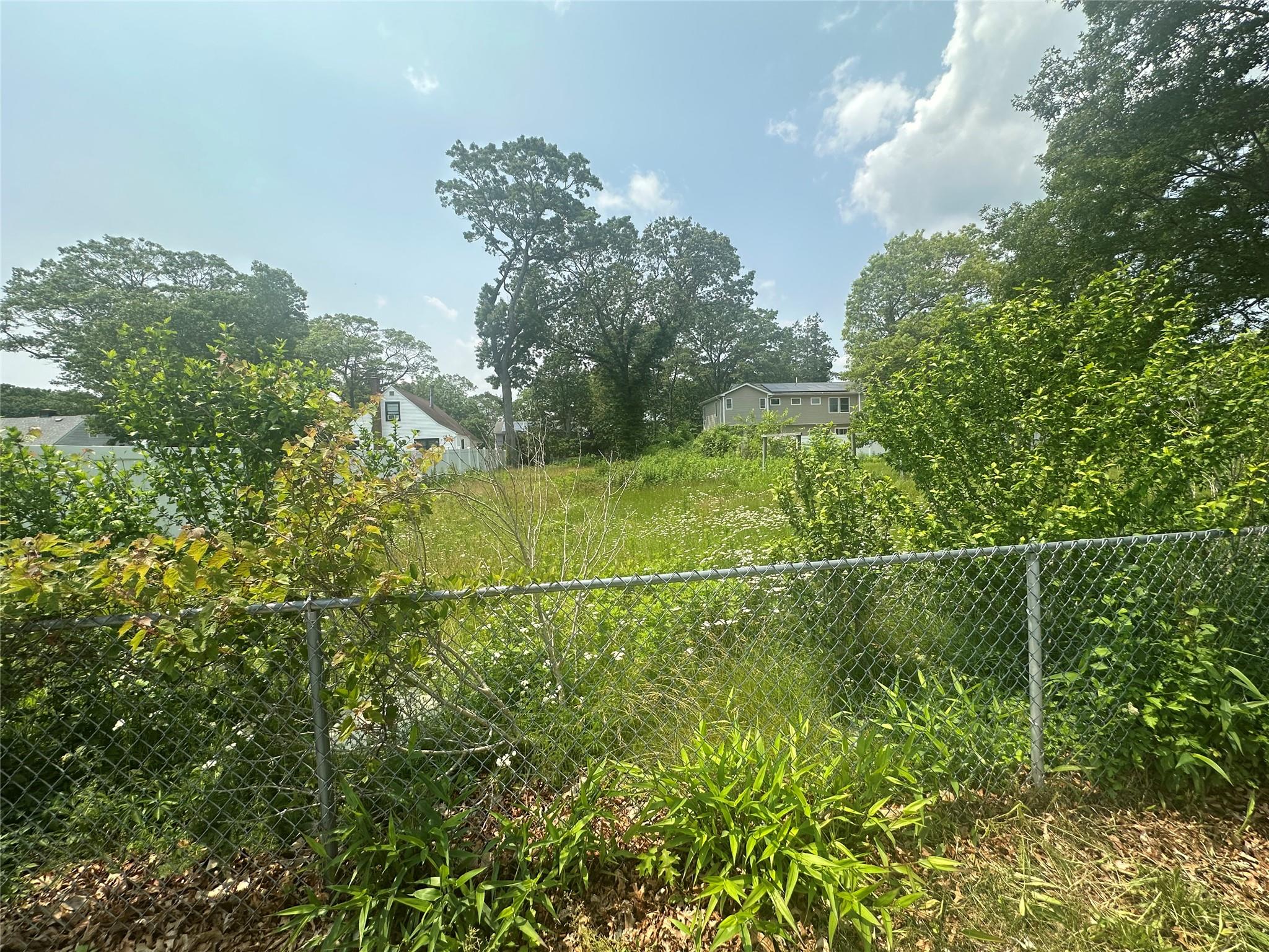 #2 photo, 35 Bedford Street, Wyandanch , NY 11798