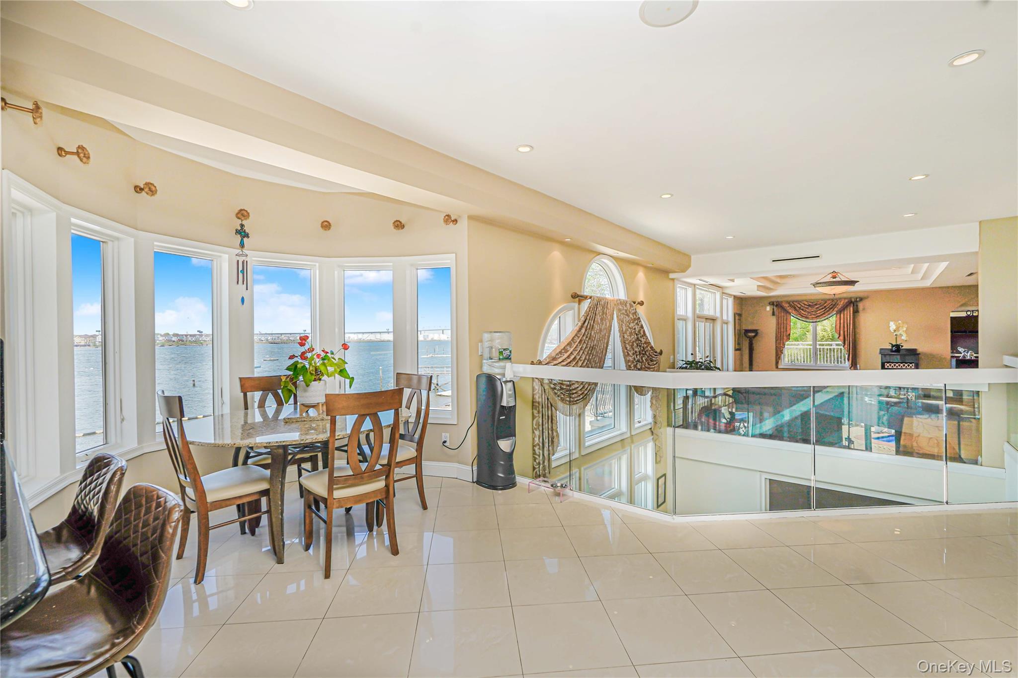 #11 photo, 30 AVIVA Court, スタテンアイランド Staten Island , NY 10307