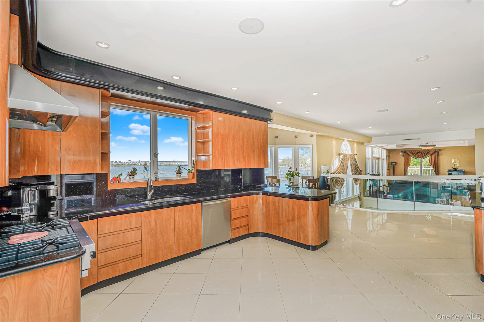 #14 photo, 30 AVIVA Court, スタテンアイランド Staten Island , NY 10307