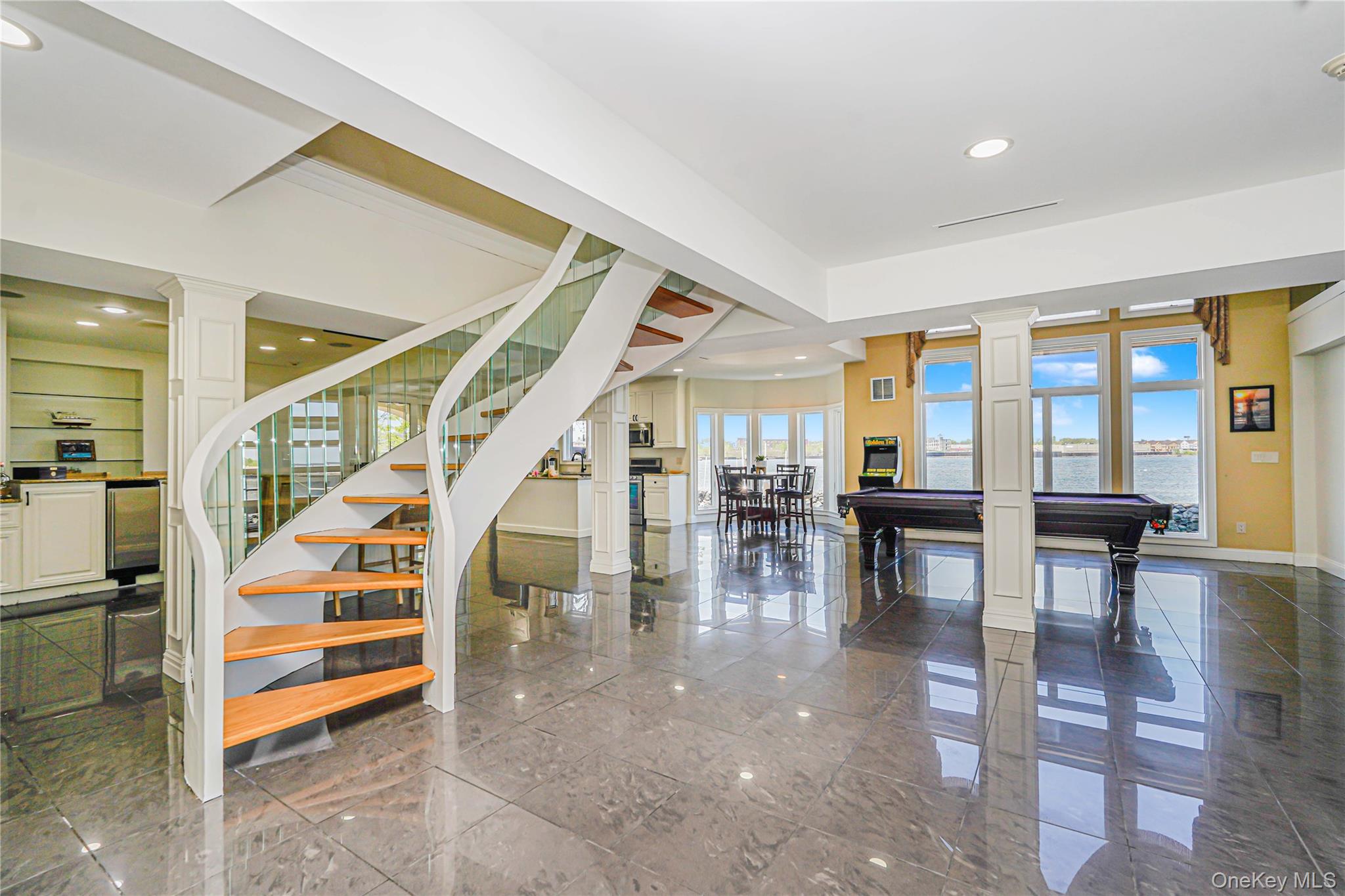 #18 photo, 30 AVIVA Court, スタテンアイランド Staten Island , NY 10307