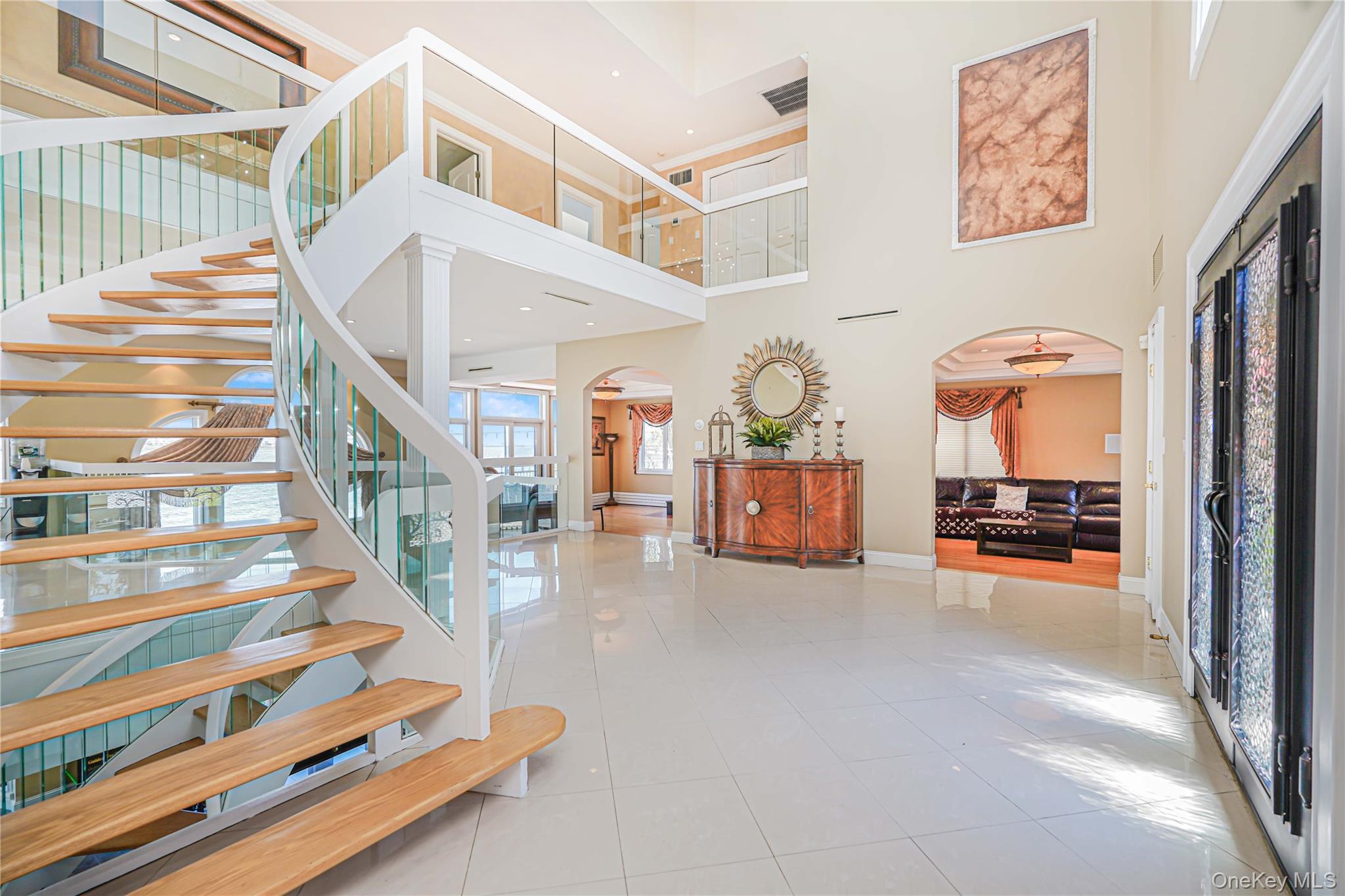 #5 photo, 30 AVIVA Court, スタテンアイランド Staten Island , NY 10307