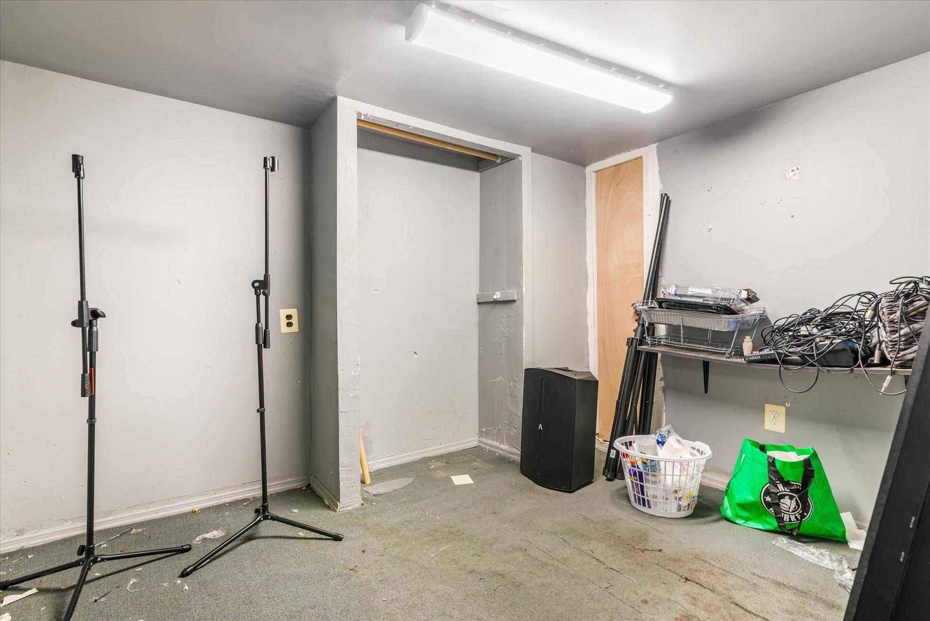 #15 photo, 119-07 Sutphin Boulevard, クイーンズ区 Jamaica , NY 11434