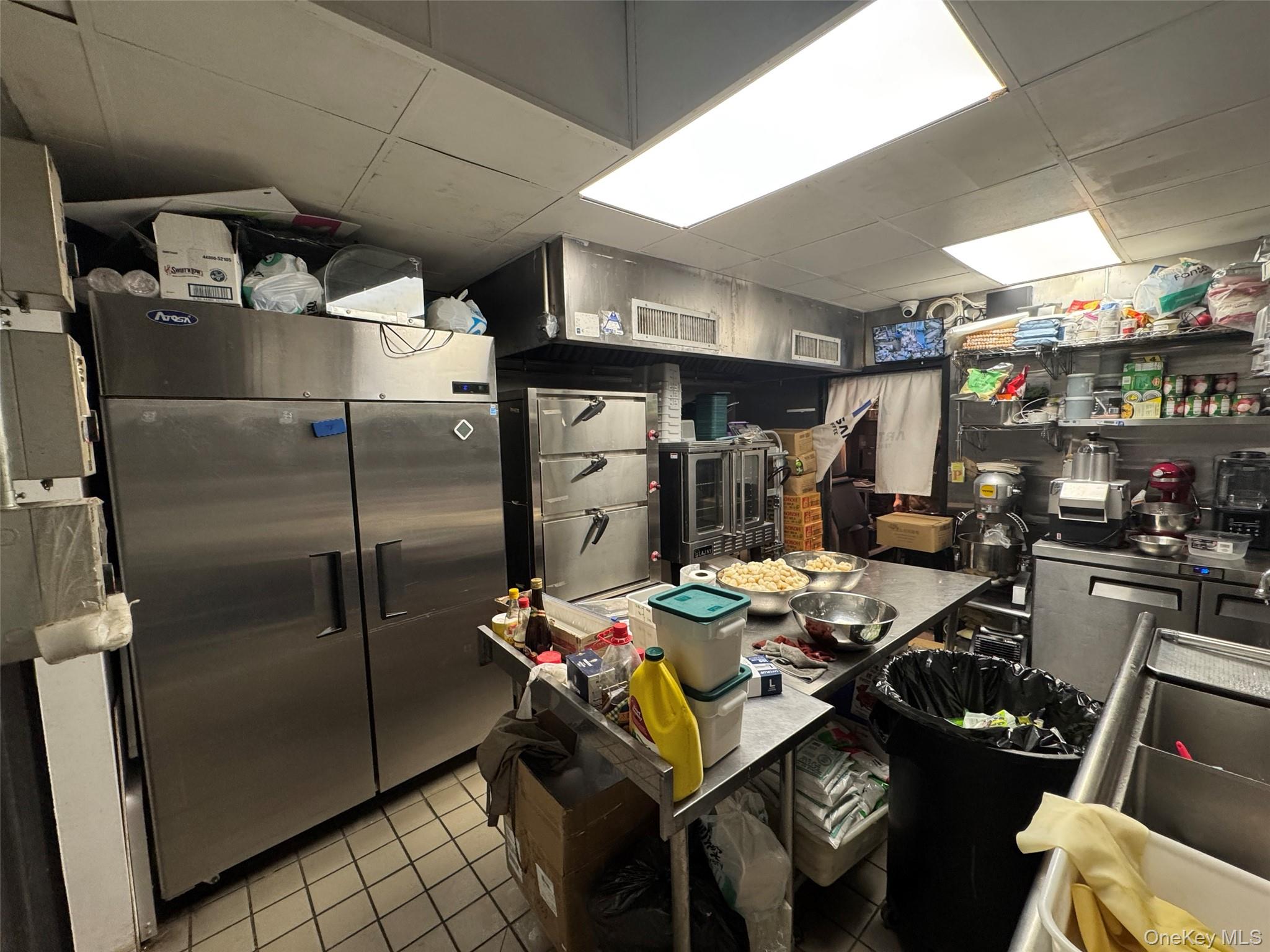 #5 photo, 83-12 37th Avenue, クイーンズ区 Jackson Heights , NY 11372